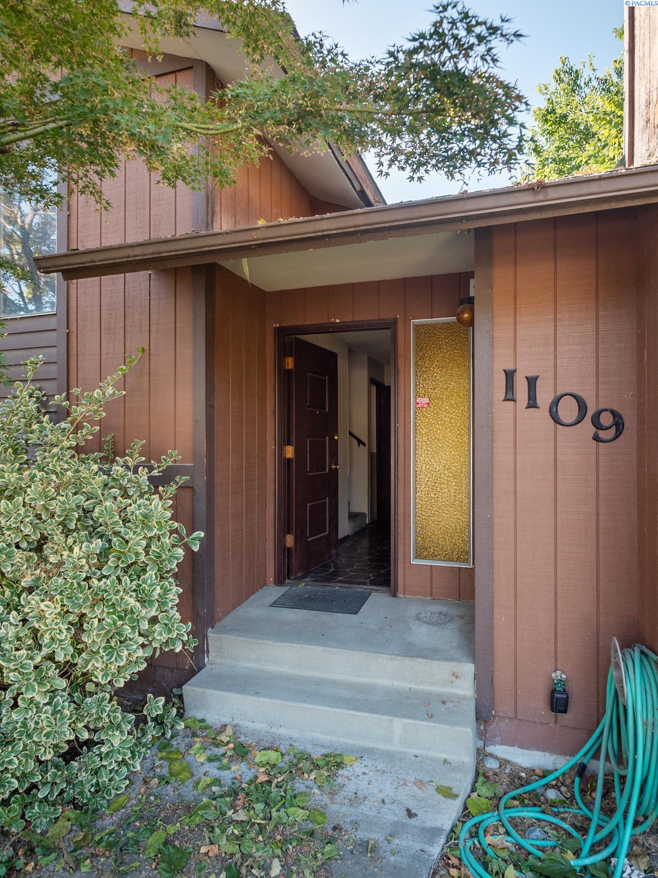 1109 Catskill St, Richland, WA 99354
