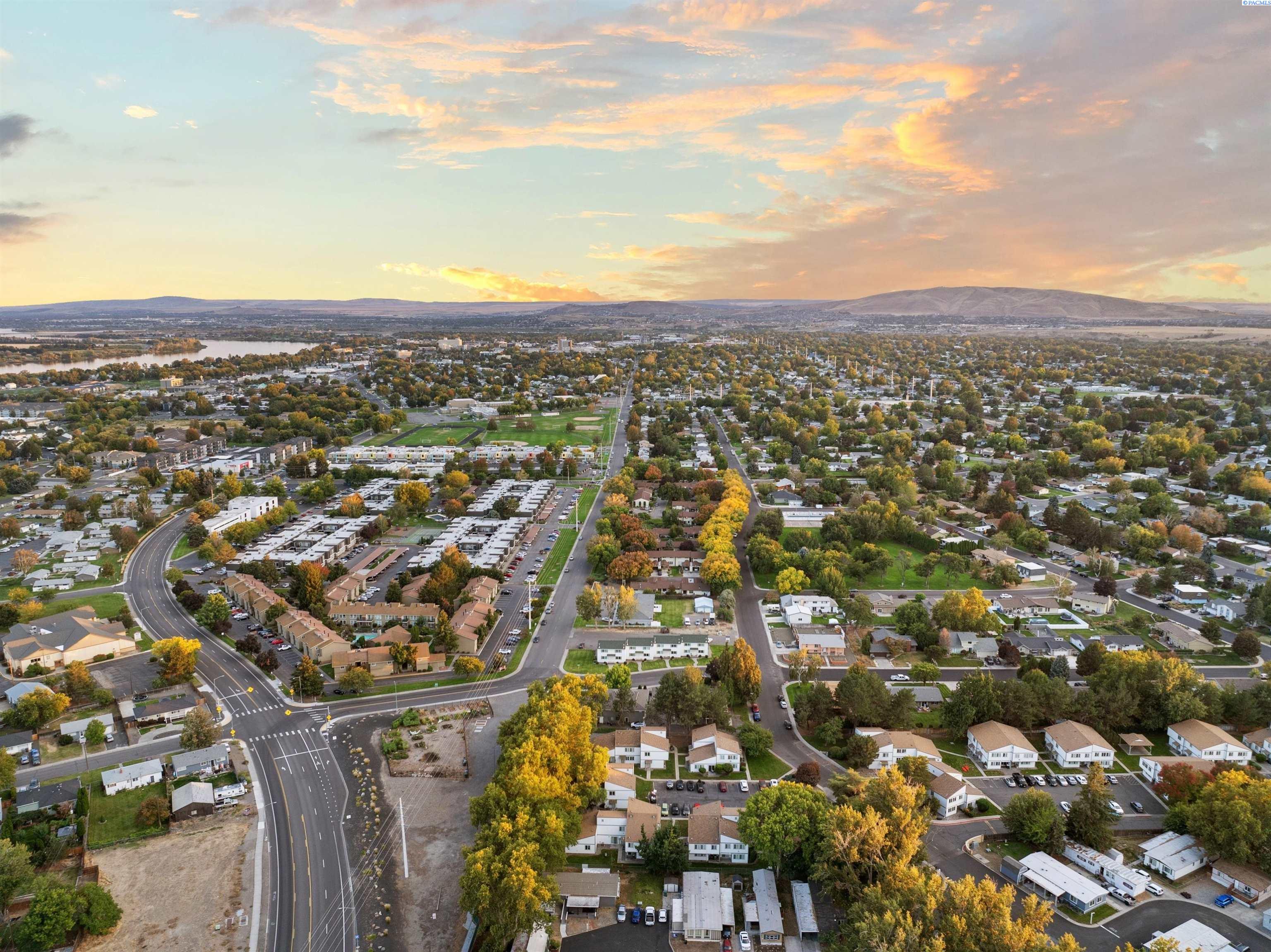 1109 Catskill St, Richland, WA 99354