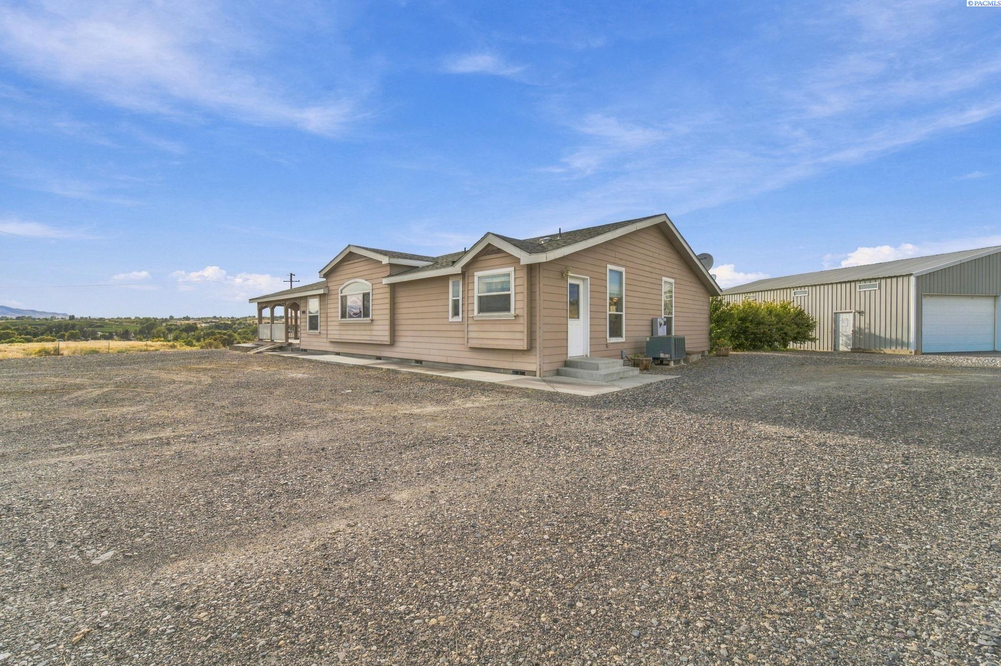 11708 E Ruppert Rd, Benton City, WA 99320