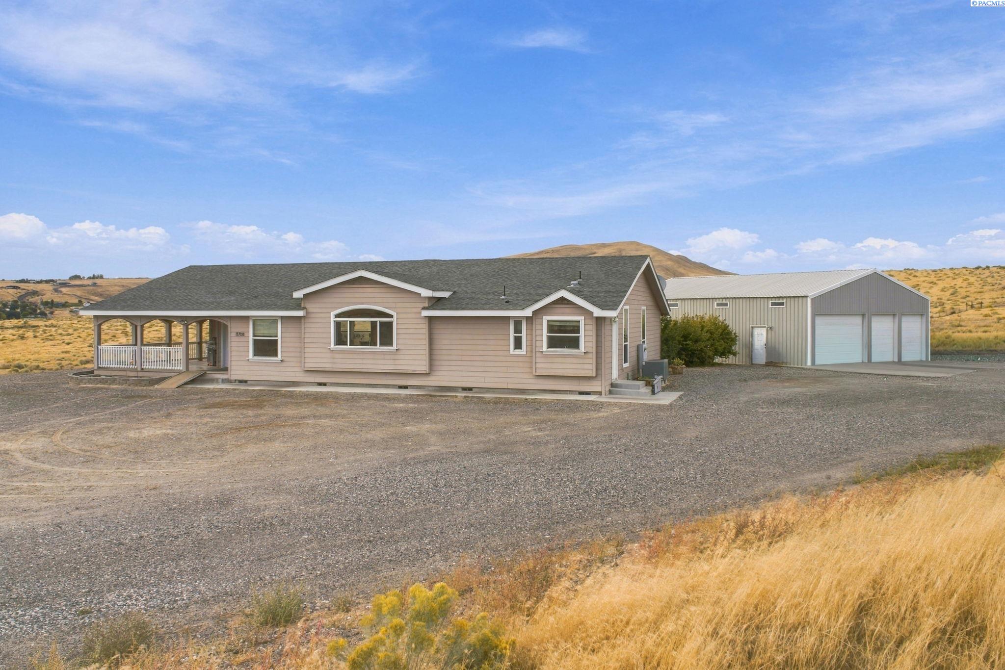 11708 E Ruppert Rd, Benton City, WA 99320