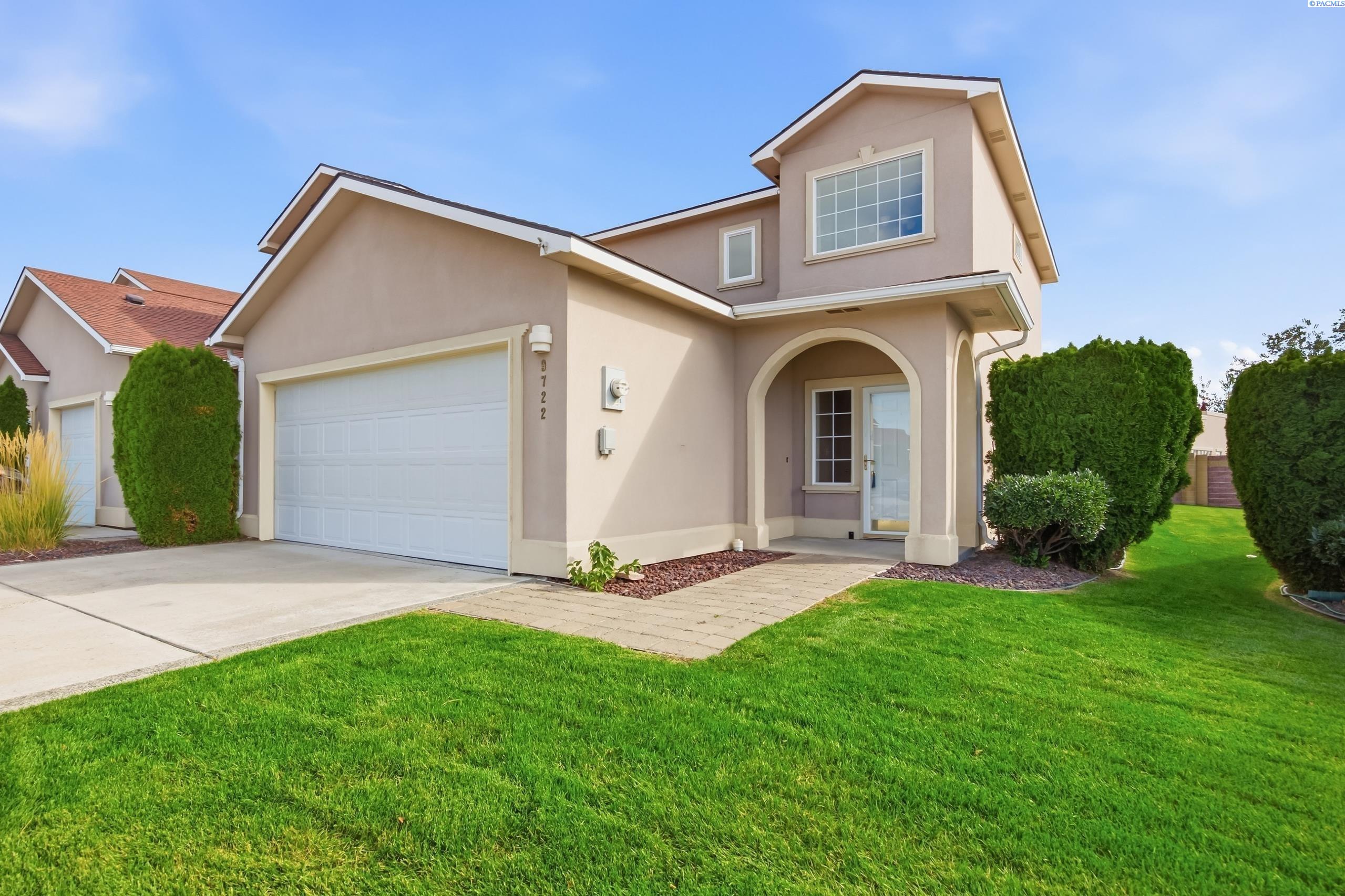 9722 Vincenzo Dr, Pasco, WA 99301