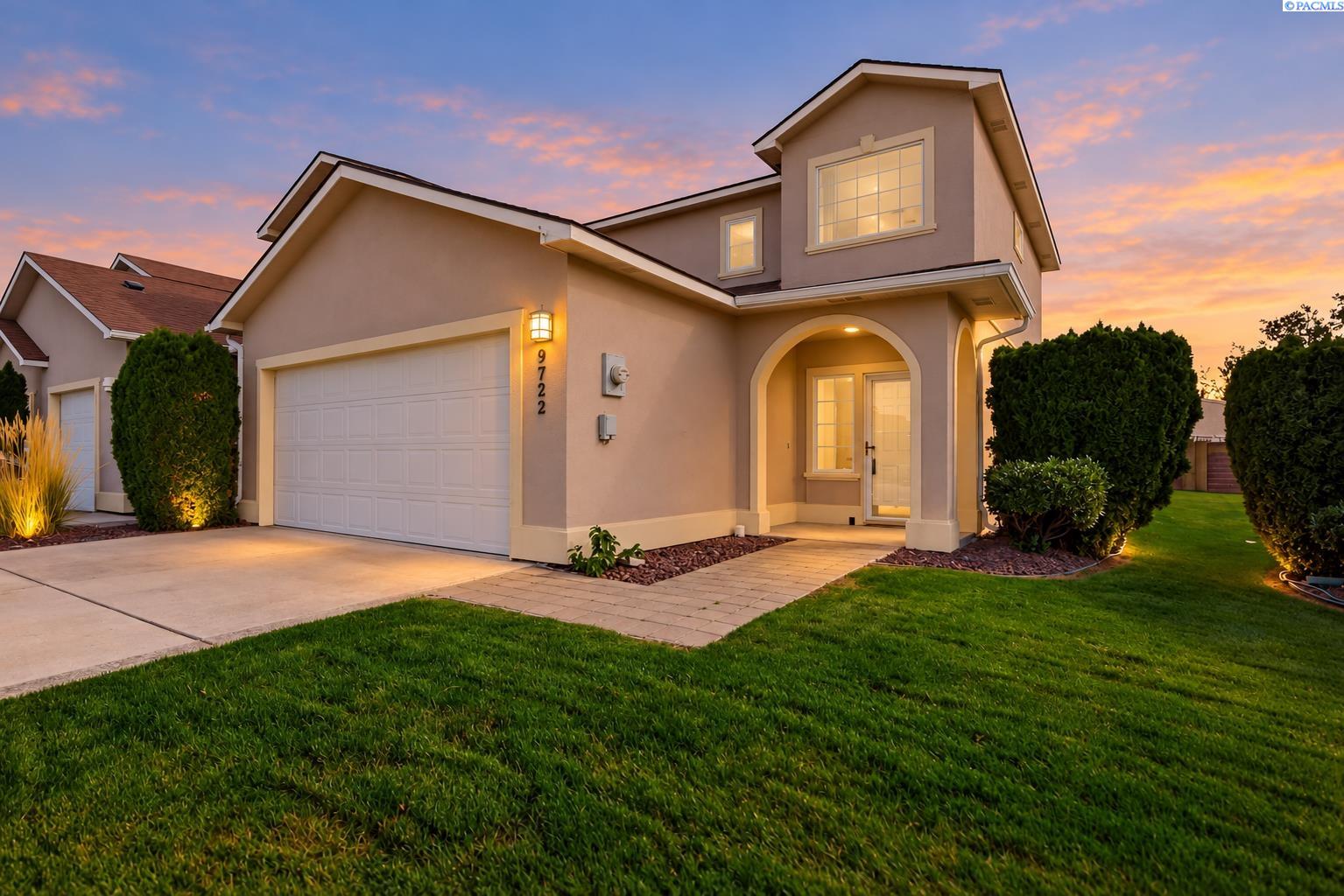 9722 Vincenzo Dr, Pasco, WA 99301