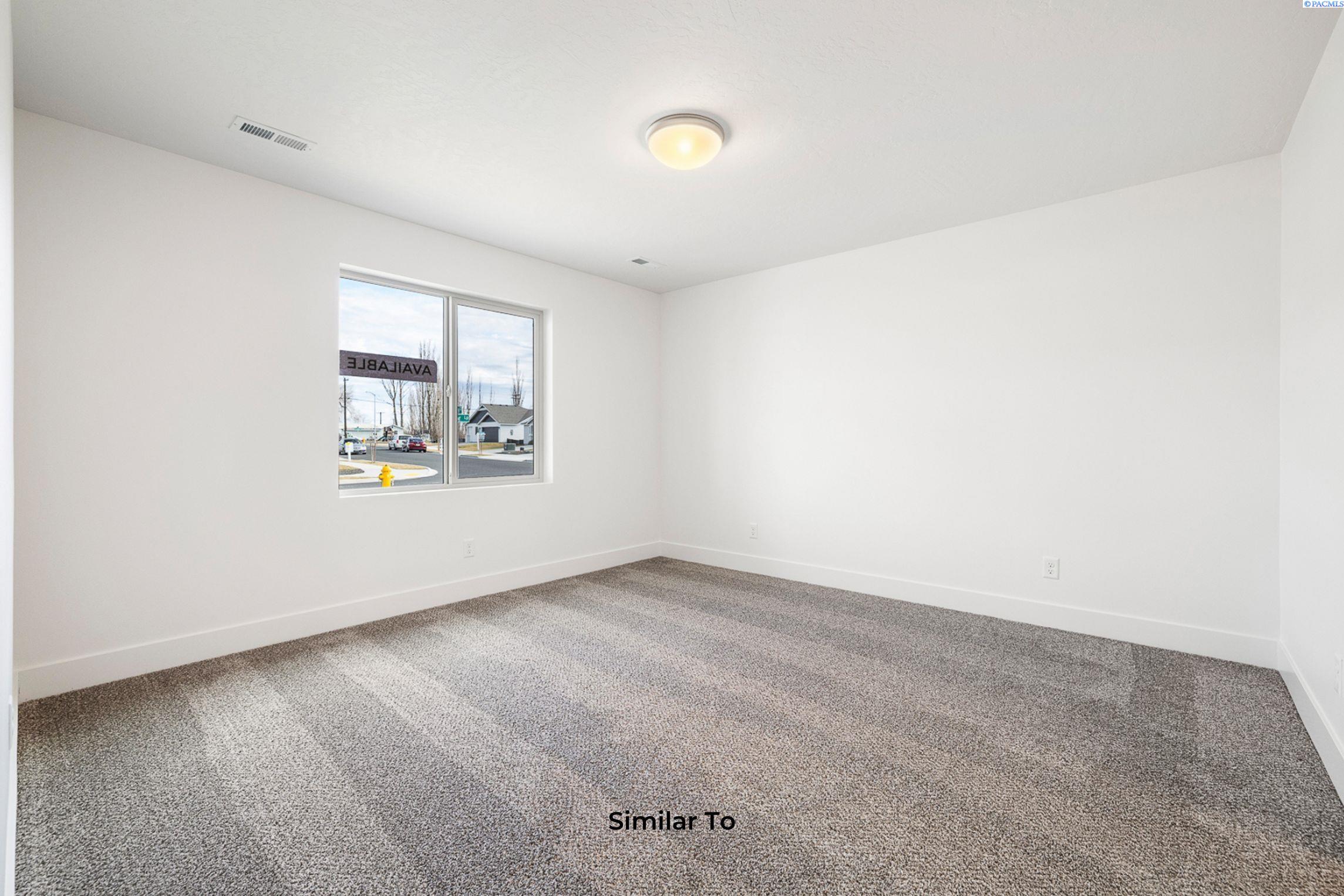 757 Honeylicious St, Richland, WA 99352