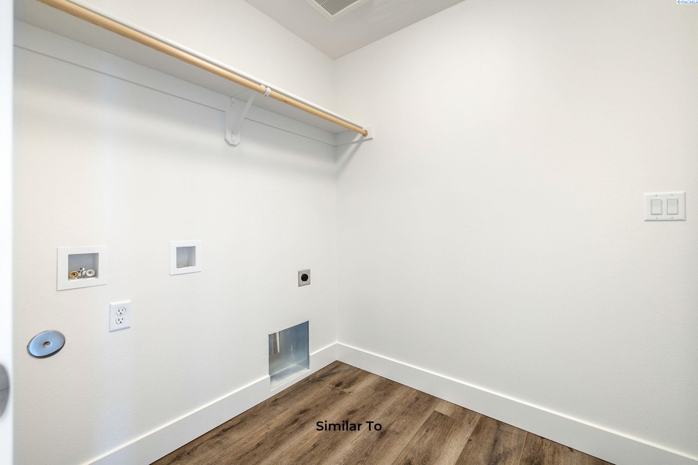 757 Honeylicious St, Richland, WA 99352