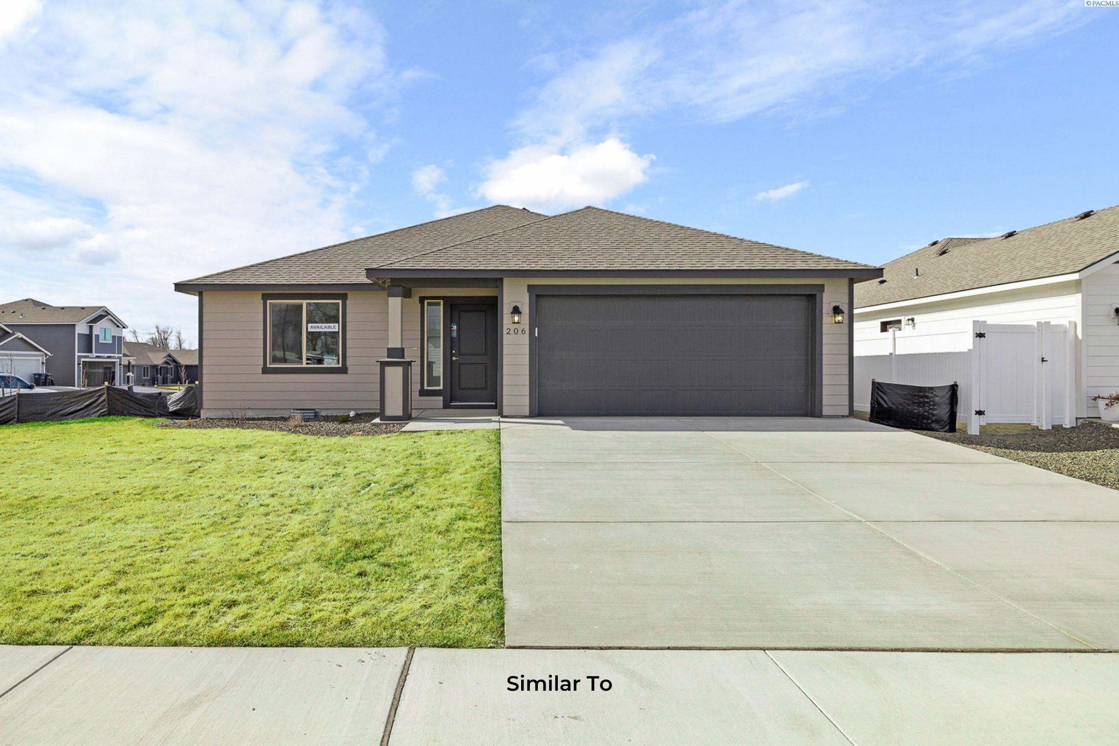 757 Honeylicious St, Richland, WA 99352