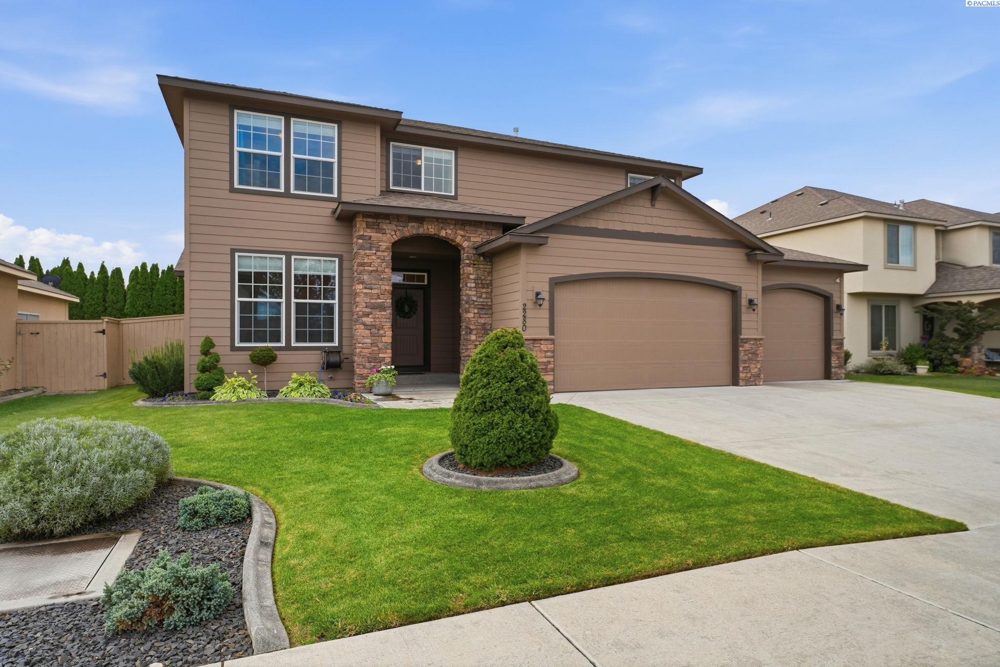 2280 Coppercreek St, Richland, WA 99354