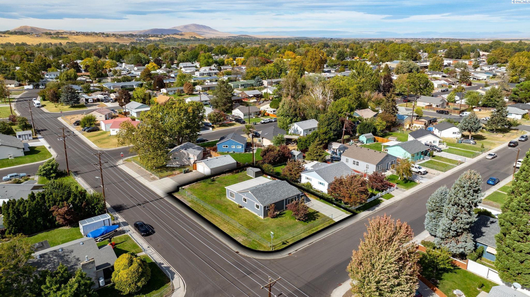 801 Willard Ave, Richland, WA 99352-3736