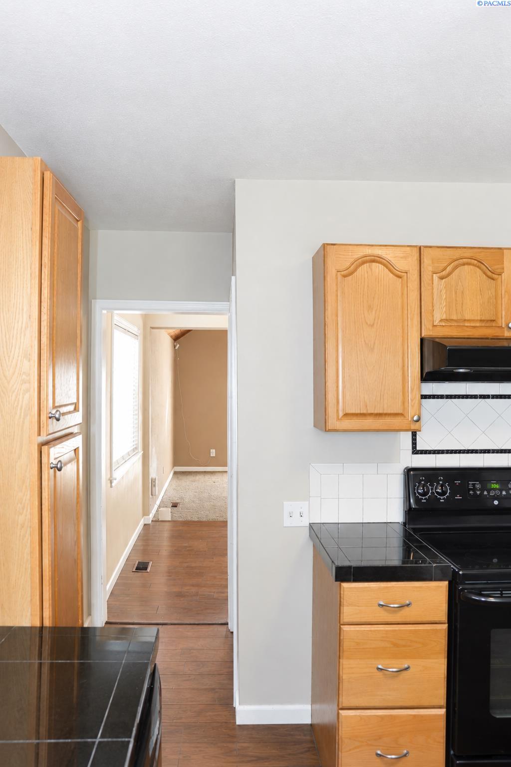 1315 W Kennewick Ave, Kennewick, WA 99336