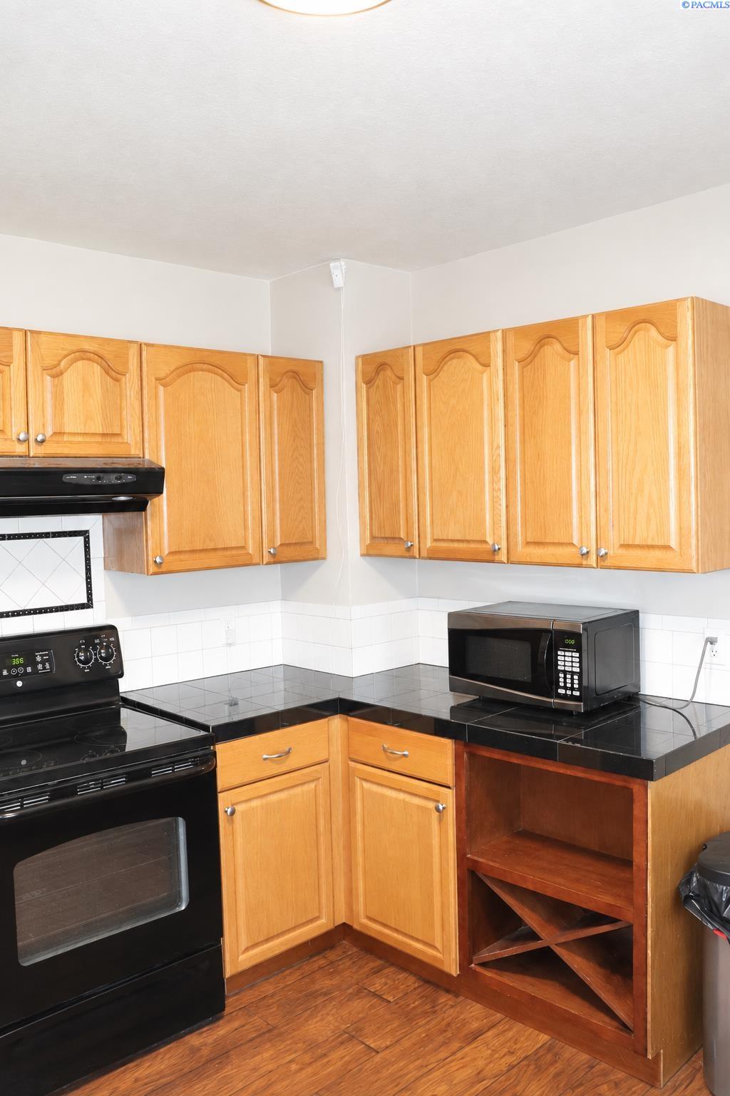 1315 W Kennewick Ave, Kennewick, WA 99336