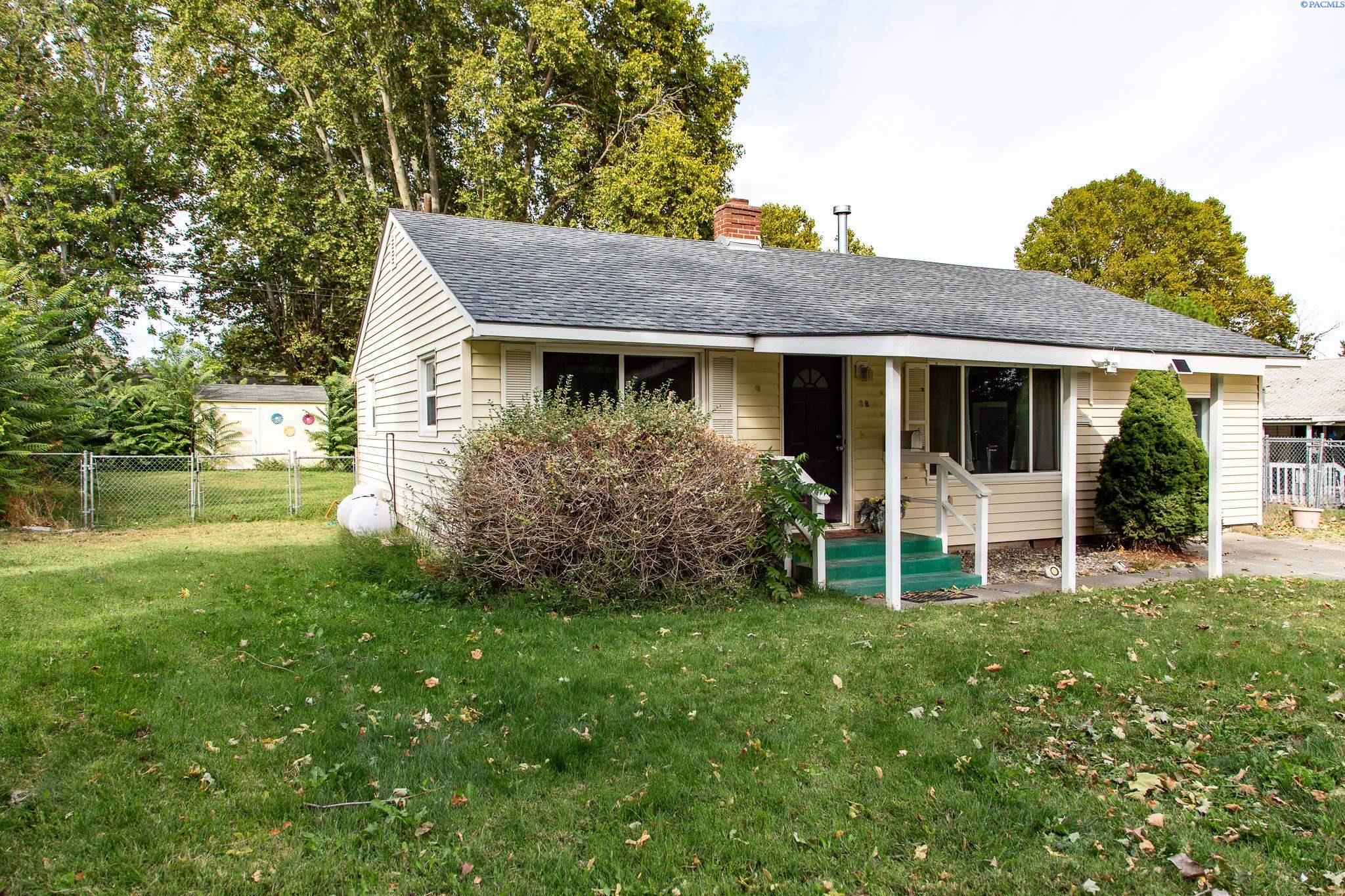 38 S Waverly St, Kennewick, WA 99336