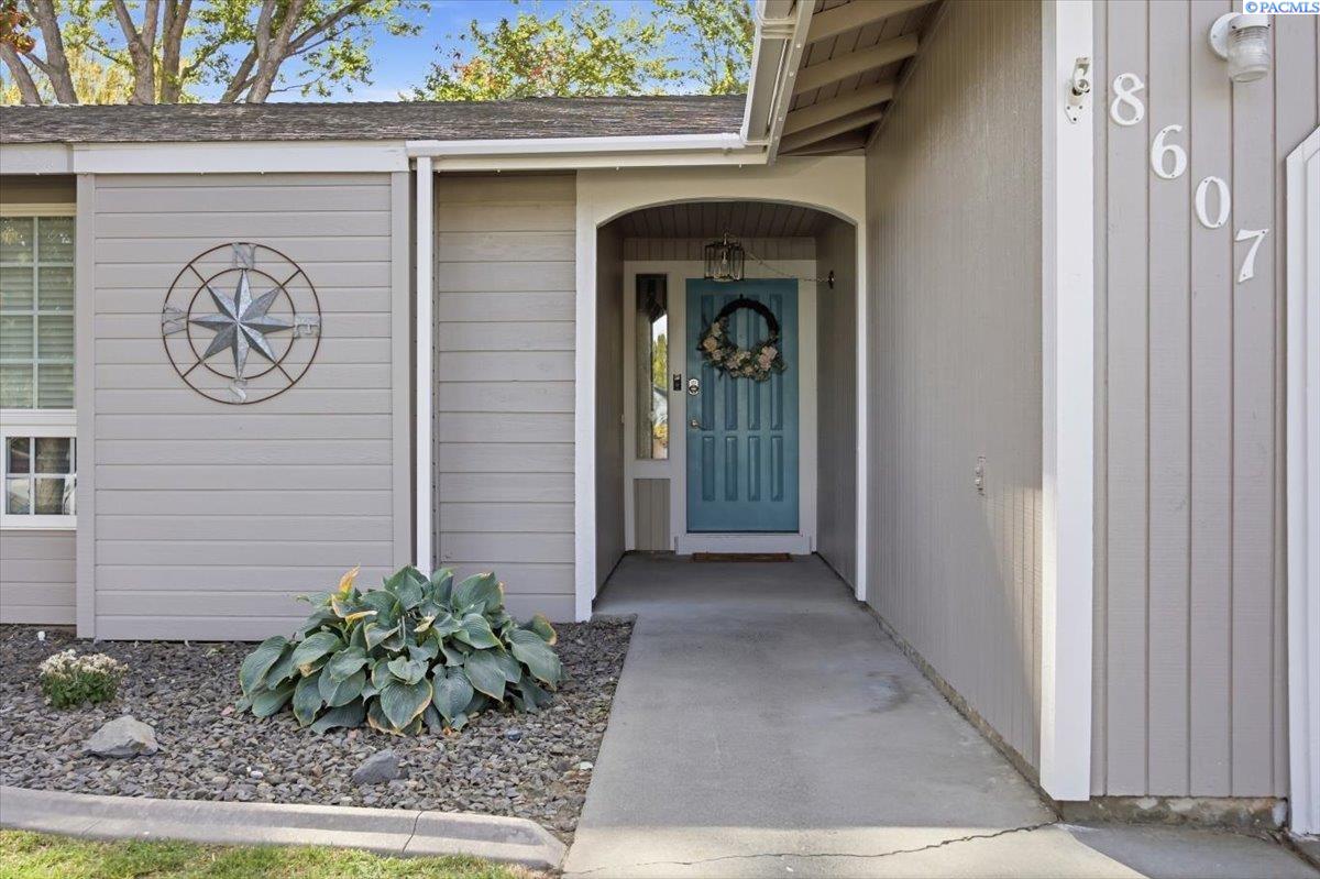 8607 W Entiat, Kennewick, WA 99336