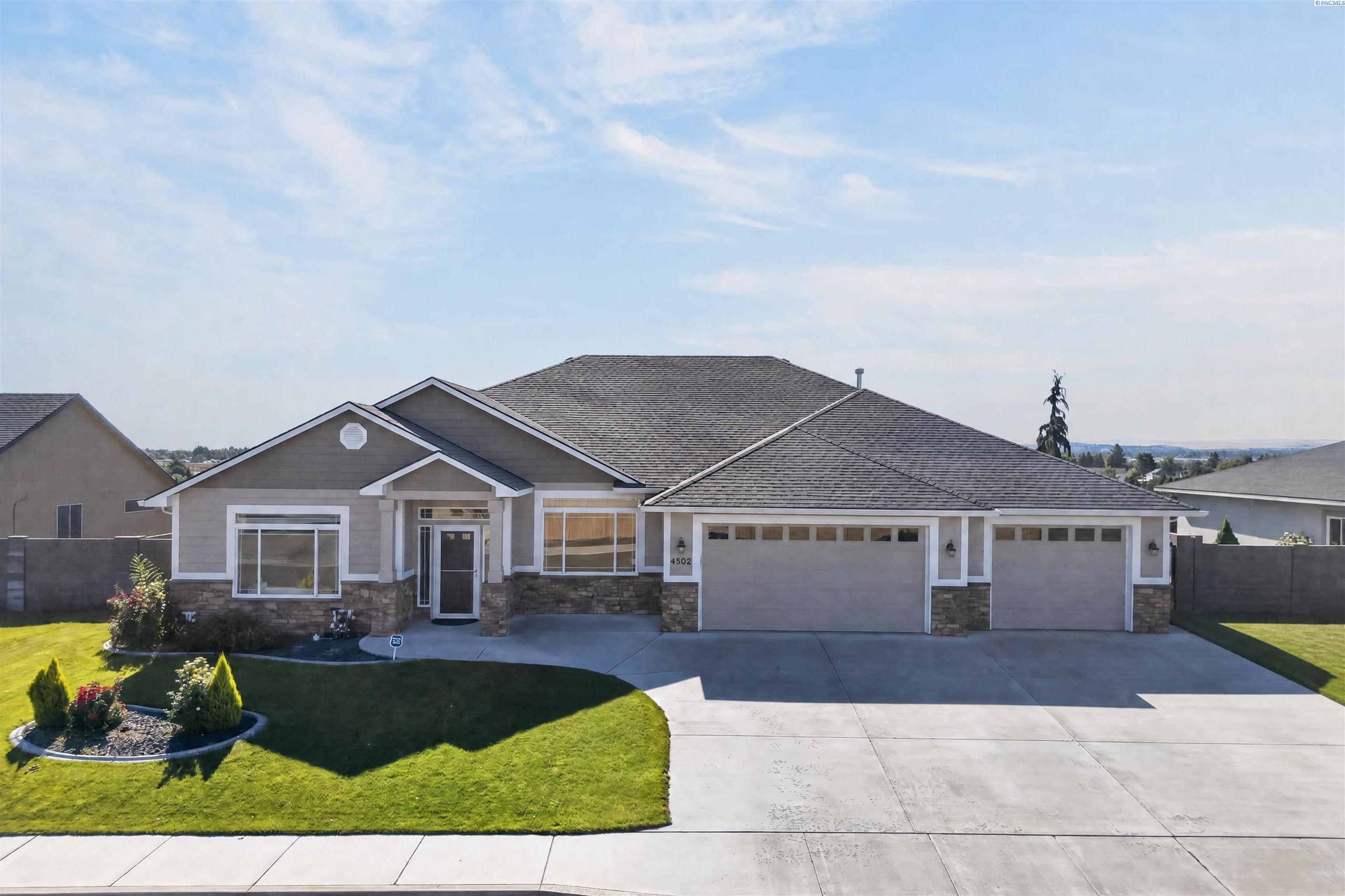 4502 Tamarisk Dr, Pasco, WA 99301