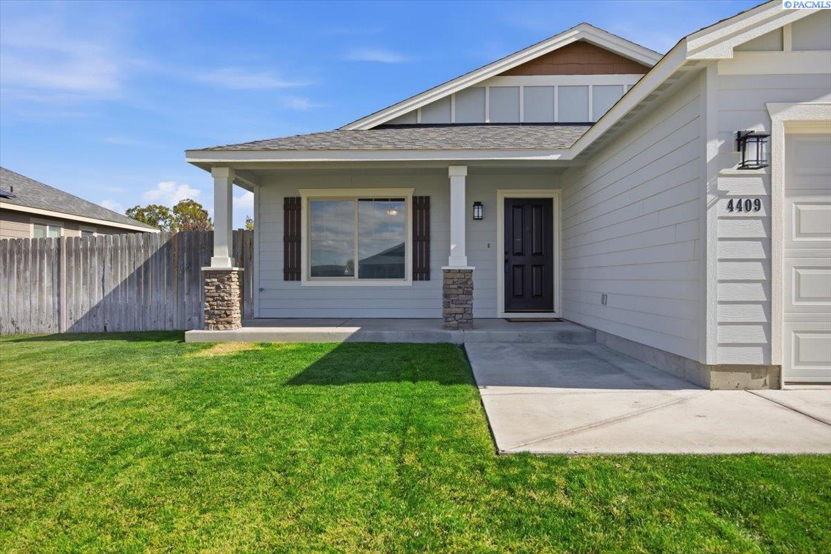 4409 Phoenix Ln, Pasco, WA 99301
