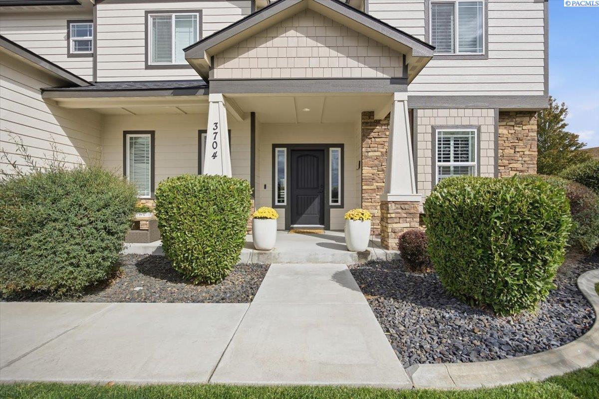 3704 N Levi Ct, Kennewick, WA 99338