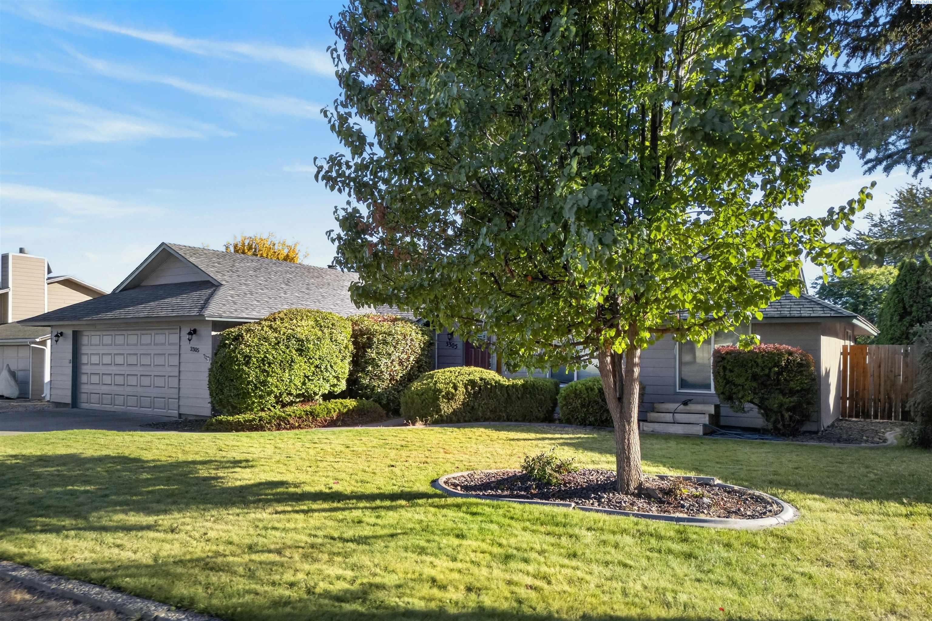 3305 W 23rd Ave, Kennewick, WA 99337