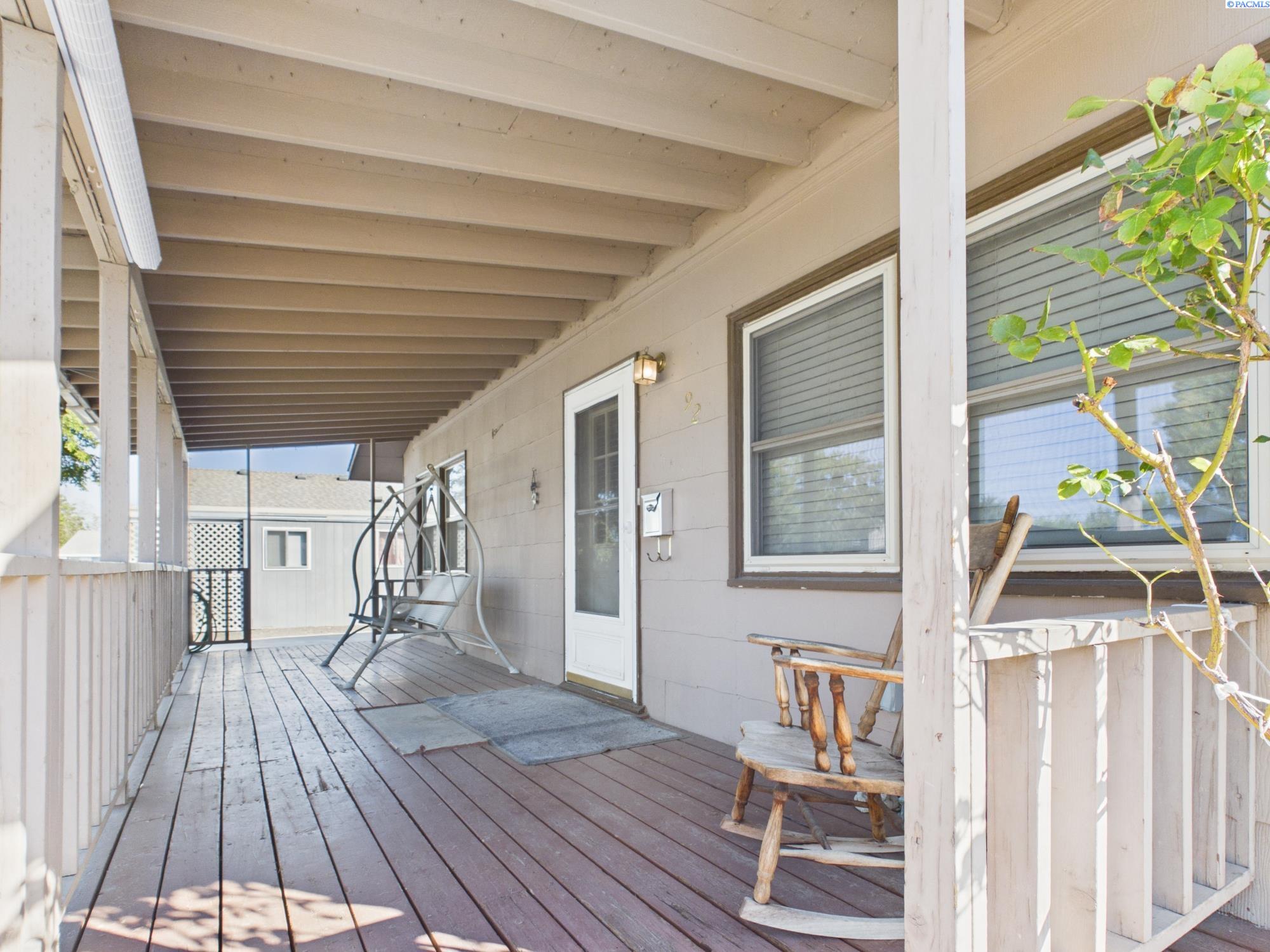 92 Jadwin Ave, Richland, WA 99352