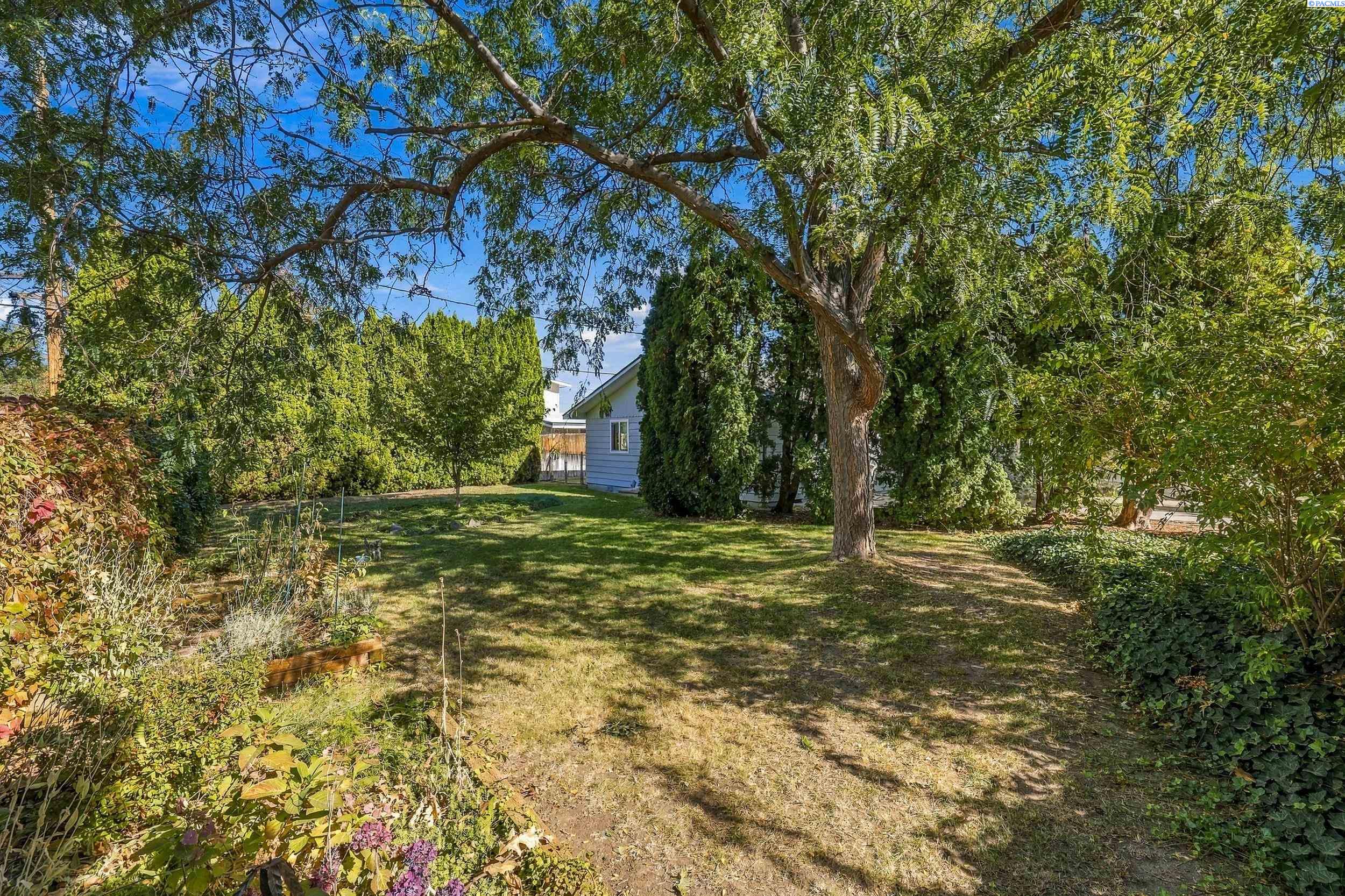 1511 Alder Ave, Richland, WA 99354