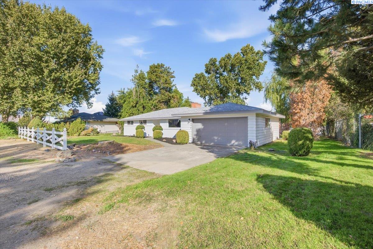 7530 W Victoria Ave, Kennewick, WA 99336