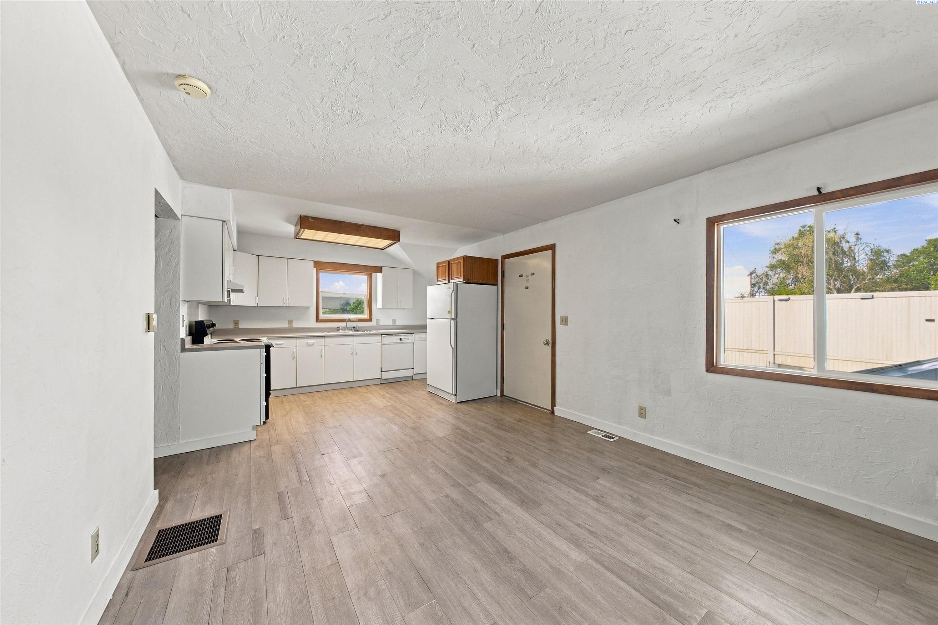 1704 W Yakima St, Pasco, WA 99301