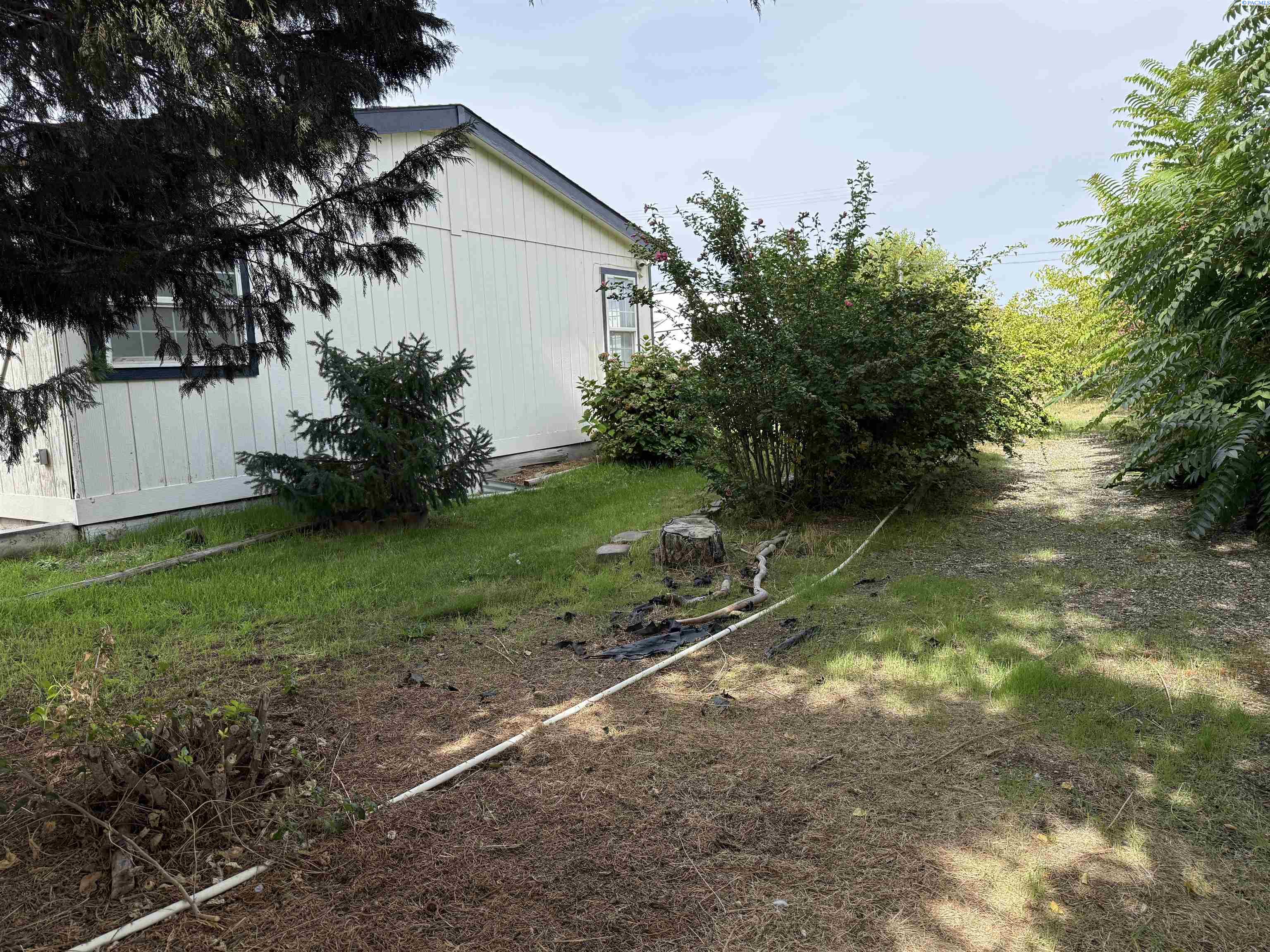 355 Old Inland Empire Hwy #11, Prosser, WA 99350