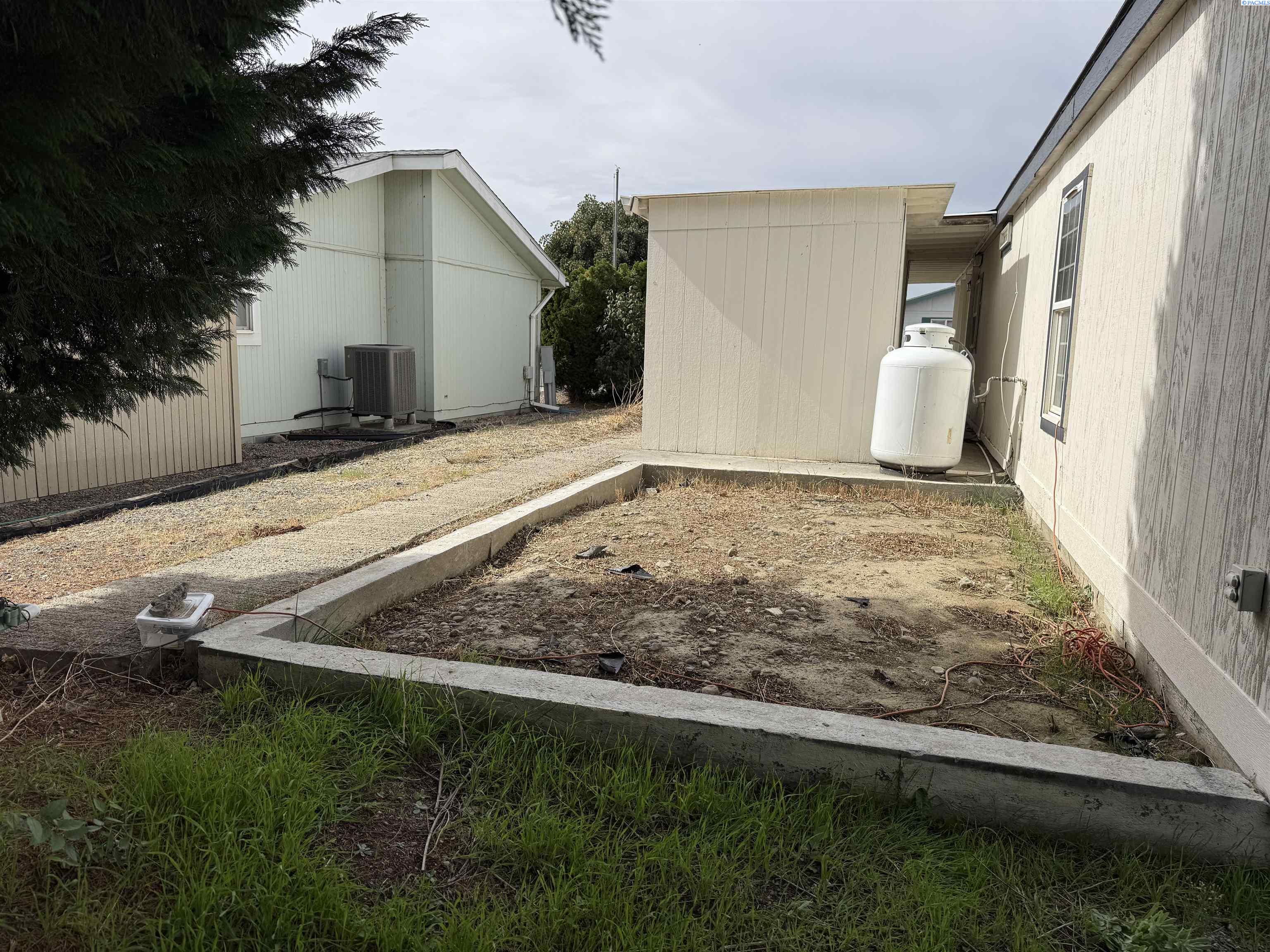 355 Old Inland Empire Hwy #11, Prosser, WA 99350