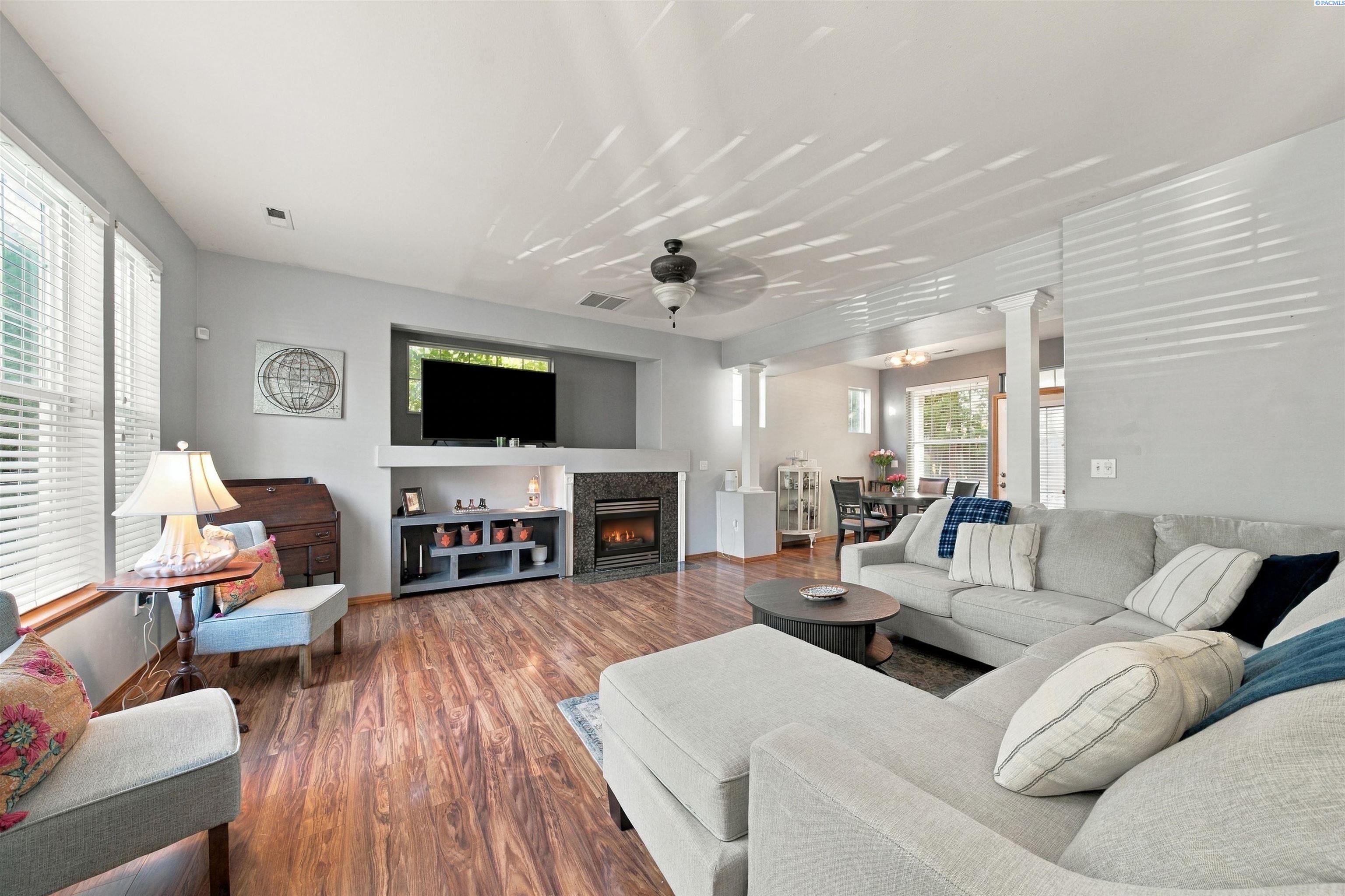 947 S Keller, Kennewick, WA 99336