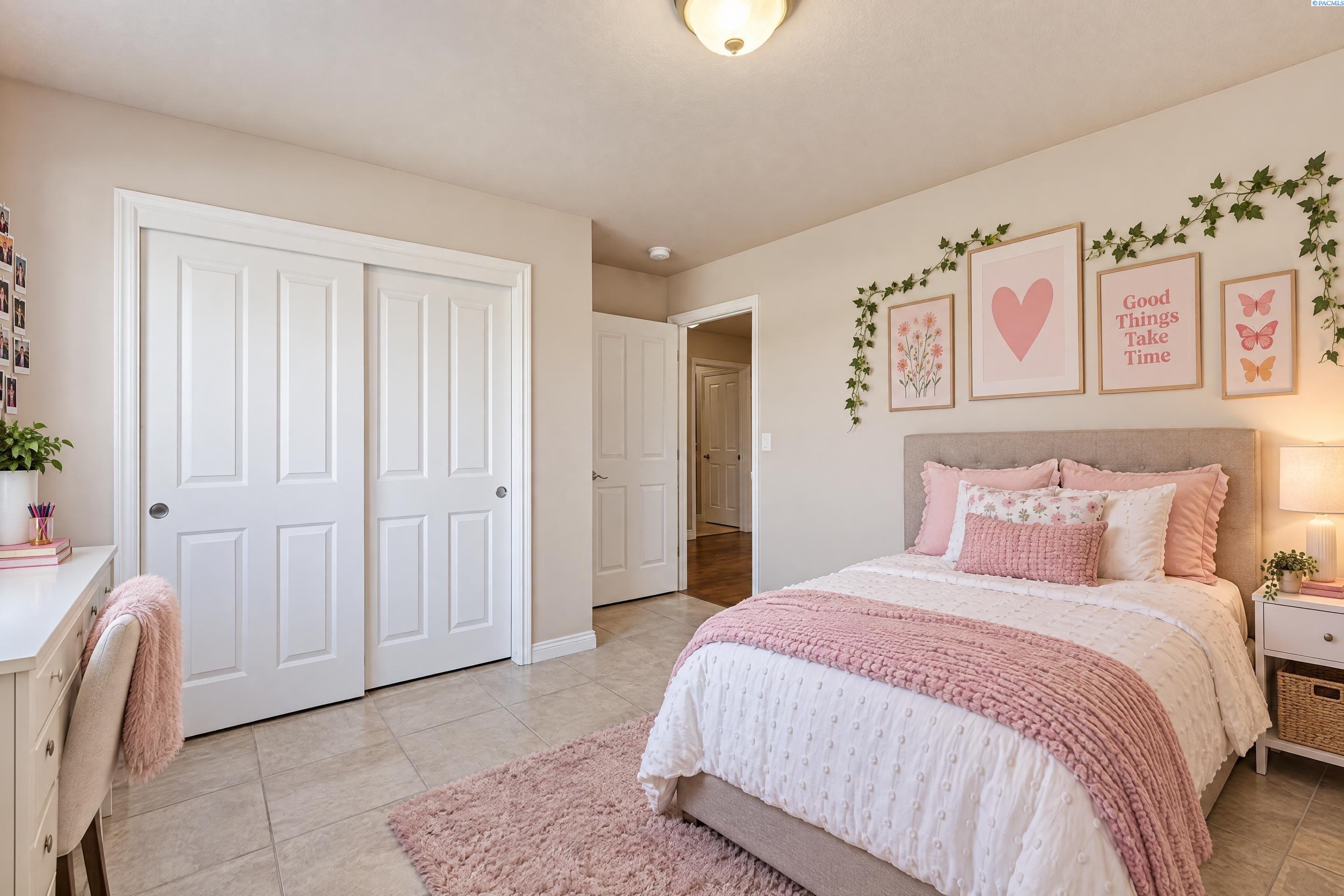 5821 W 17th Ave, Kennewick, WA 99338