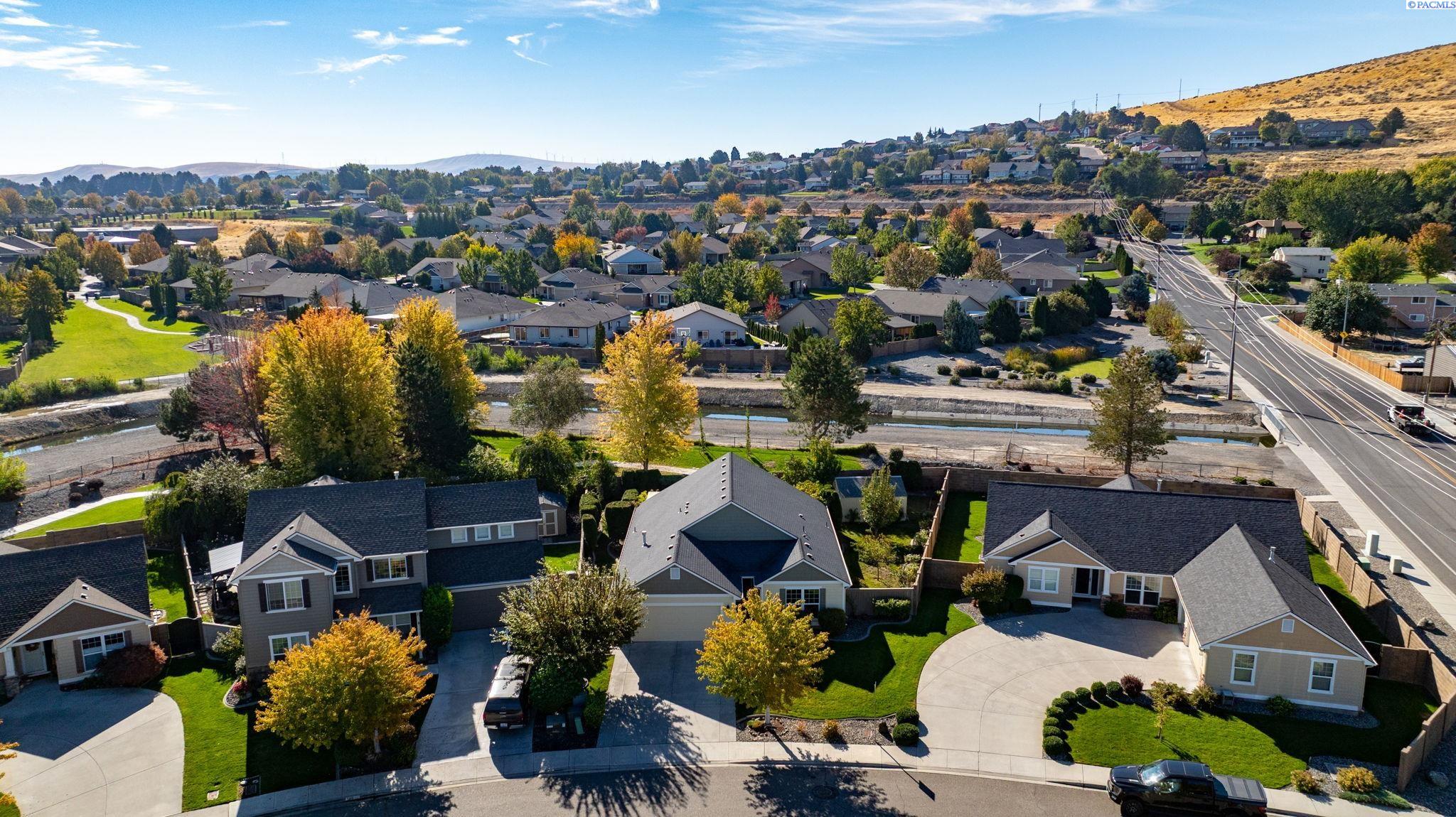 5821 W 17th Ave, Kennewick, WA 99338
