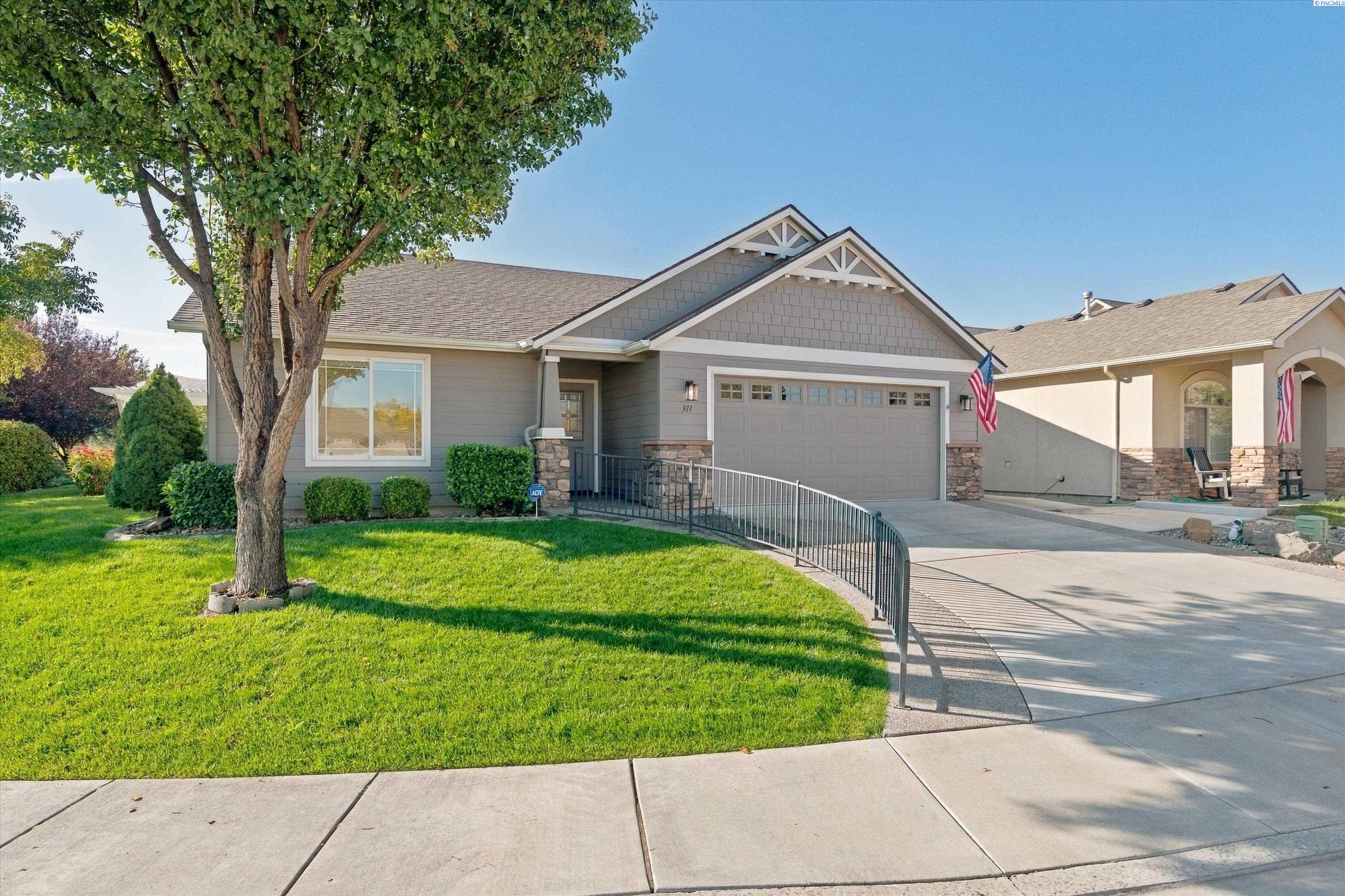 511 Lakerose Loop, Richland, WA 99352-8408