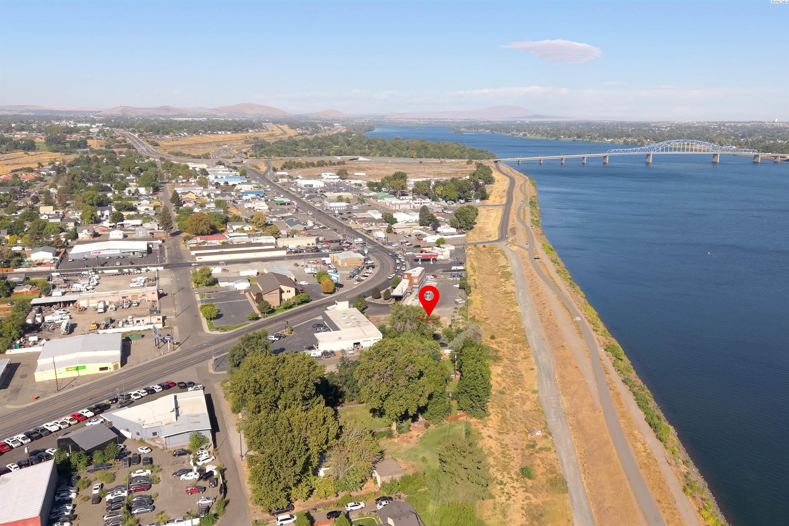 627 N Everett St, Kennewick, WA 99336