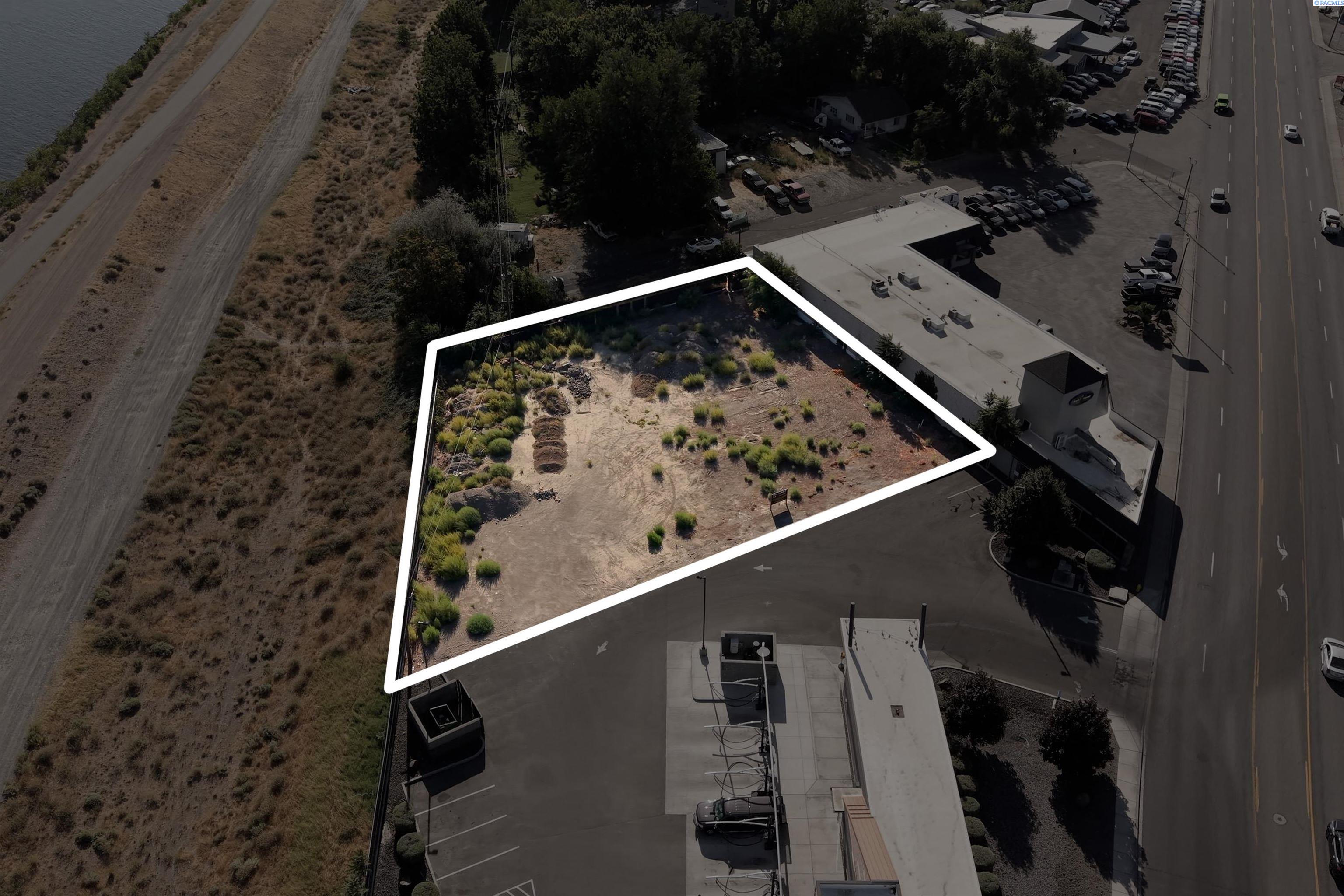 627 N Everett St, Kennewick, WA 99336