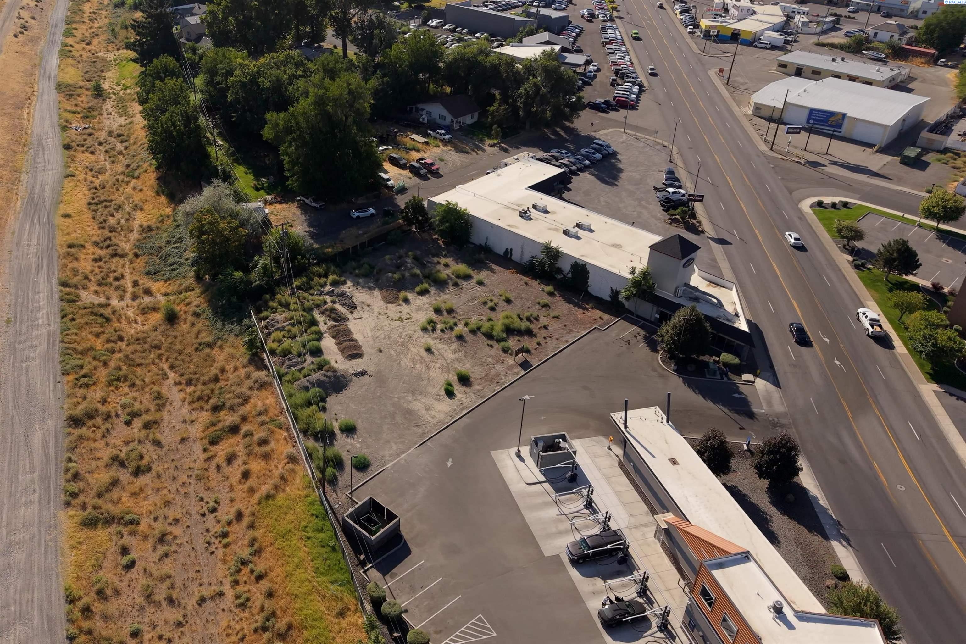 627 N Everett St, Kennewick, WA 99336