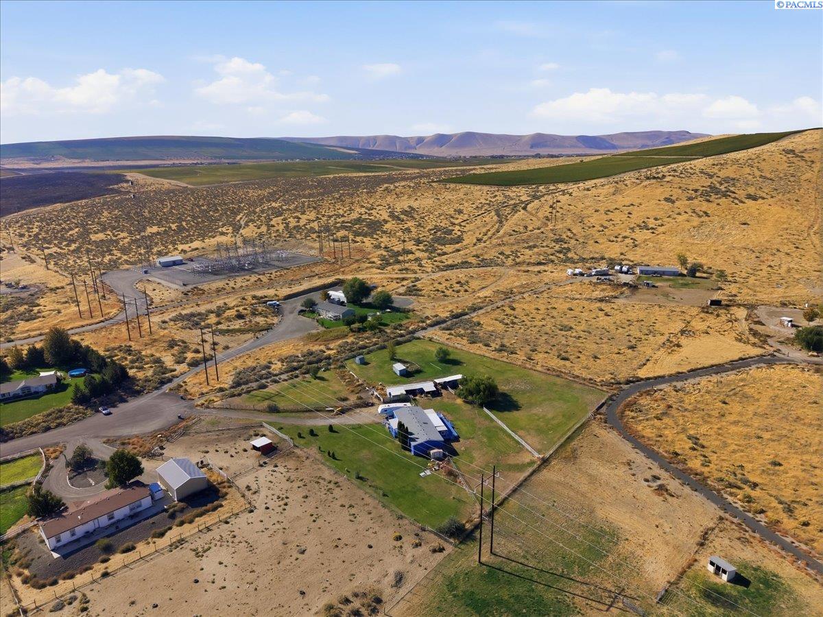 43808 E Mountain Pl, Benton City, WA 99320
