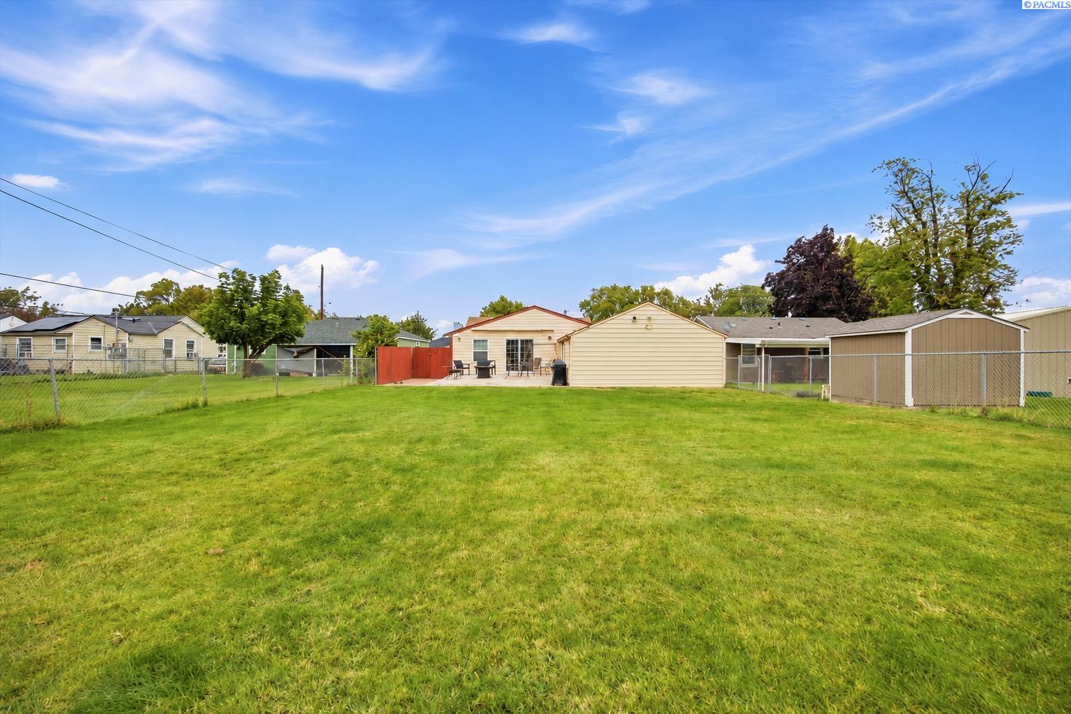 1109 W 2nd Ave, Kennewick, WA 99336