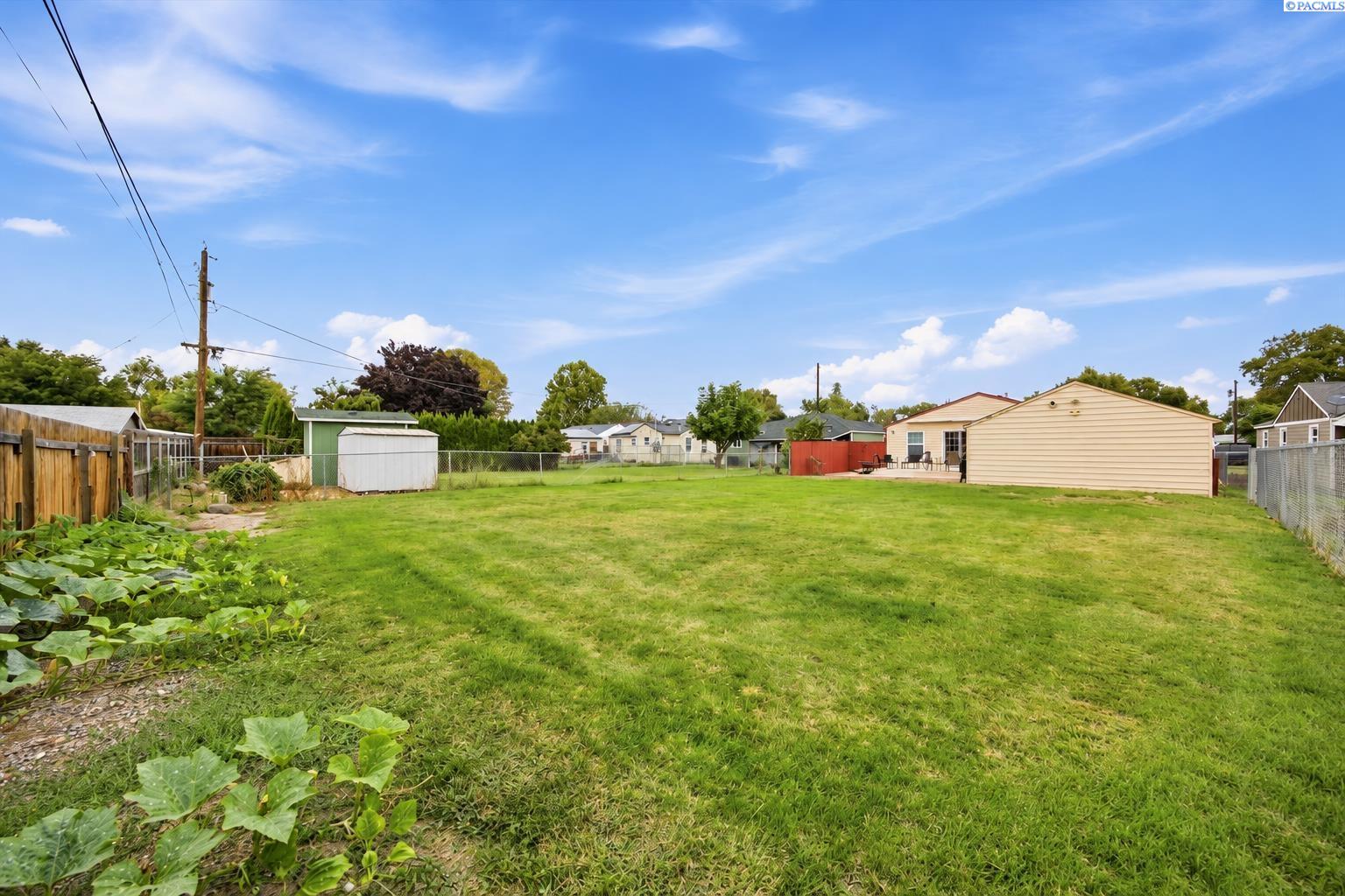 1109 W 2nd Ave, Kennewick, WA 99336