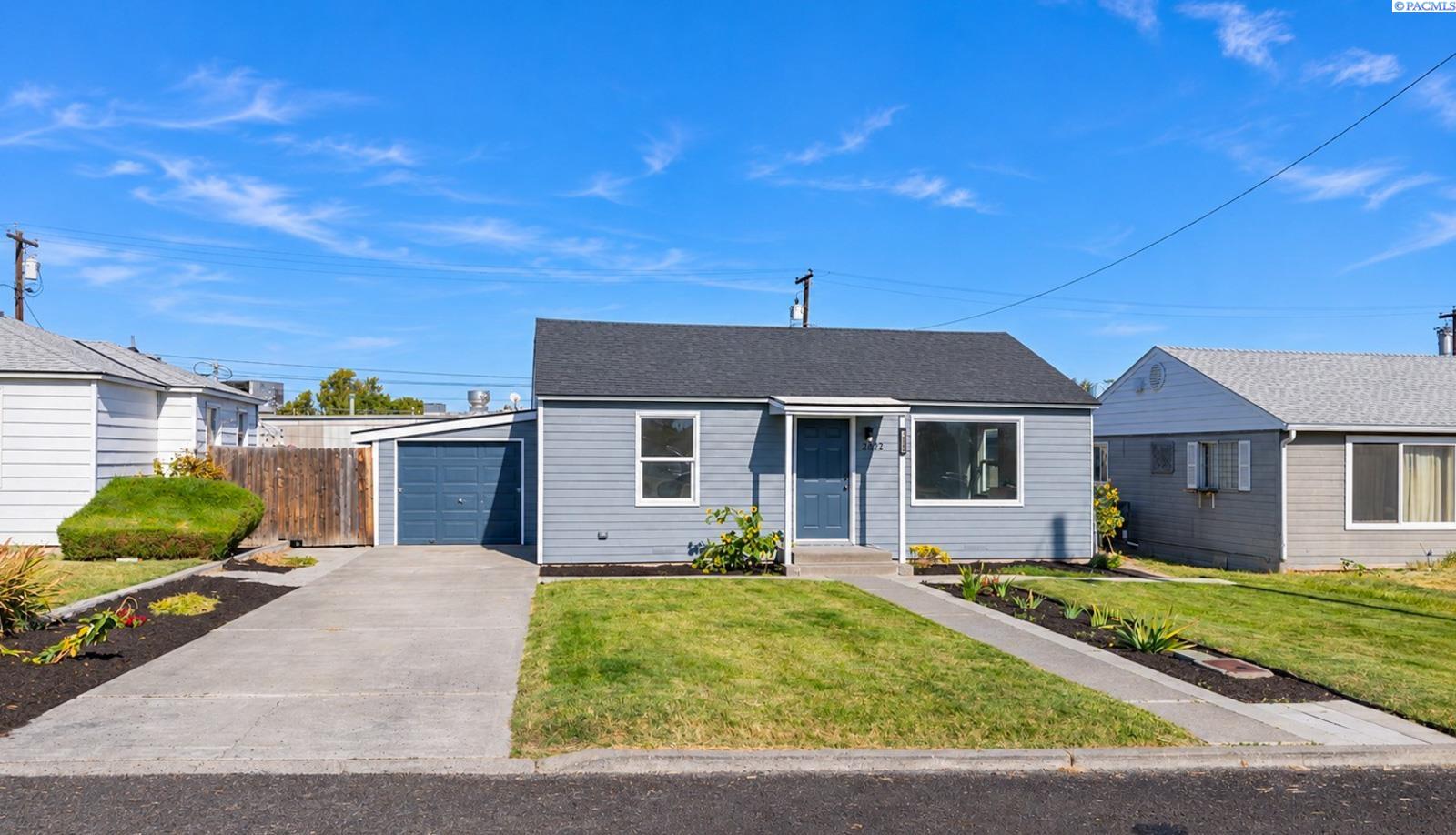 2202 W 5th Ave, Kennewick, WA 99336