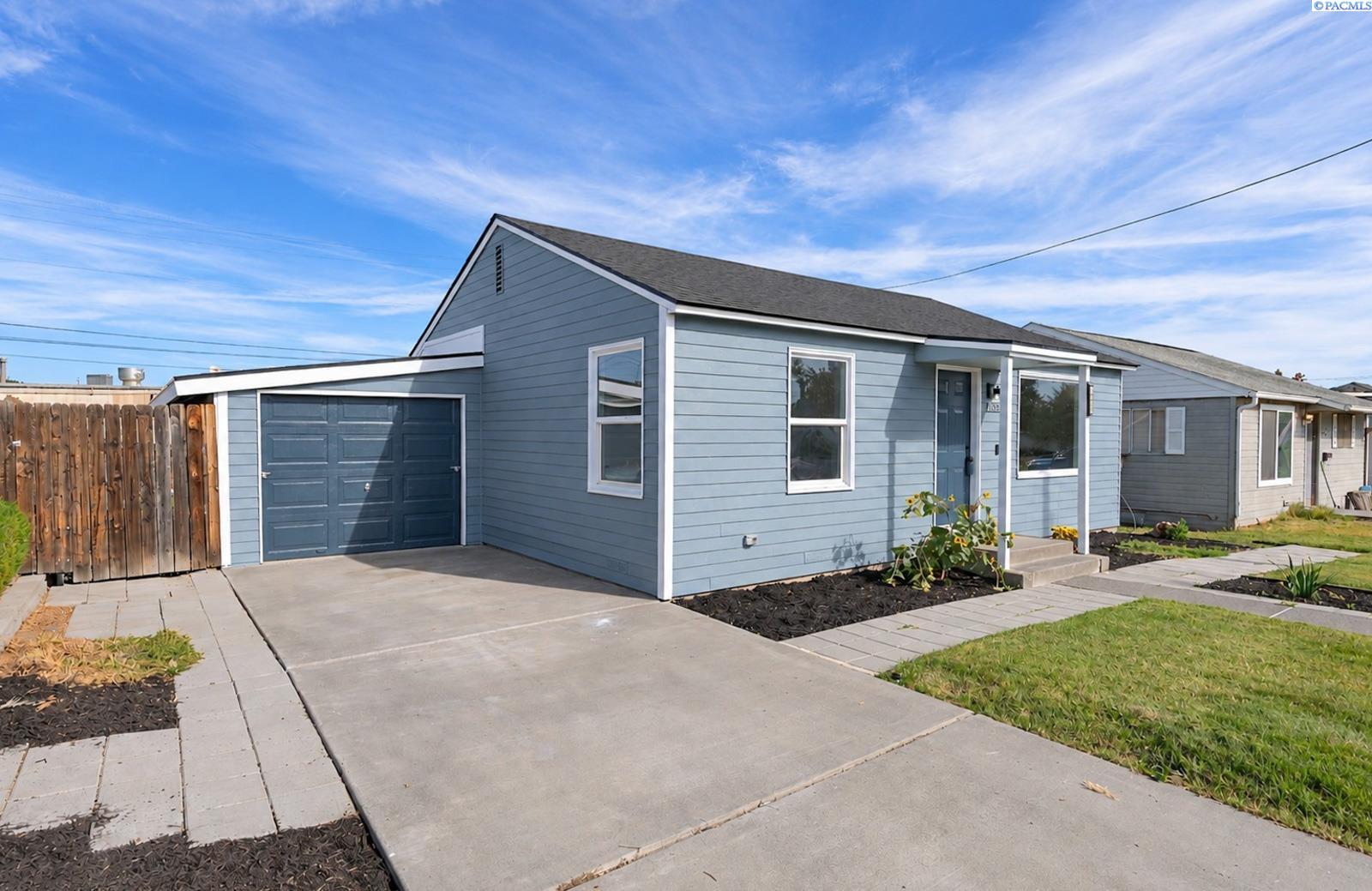 2202 W 5th Ave, Kennewick, WA 99336