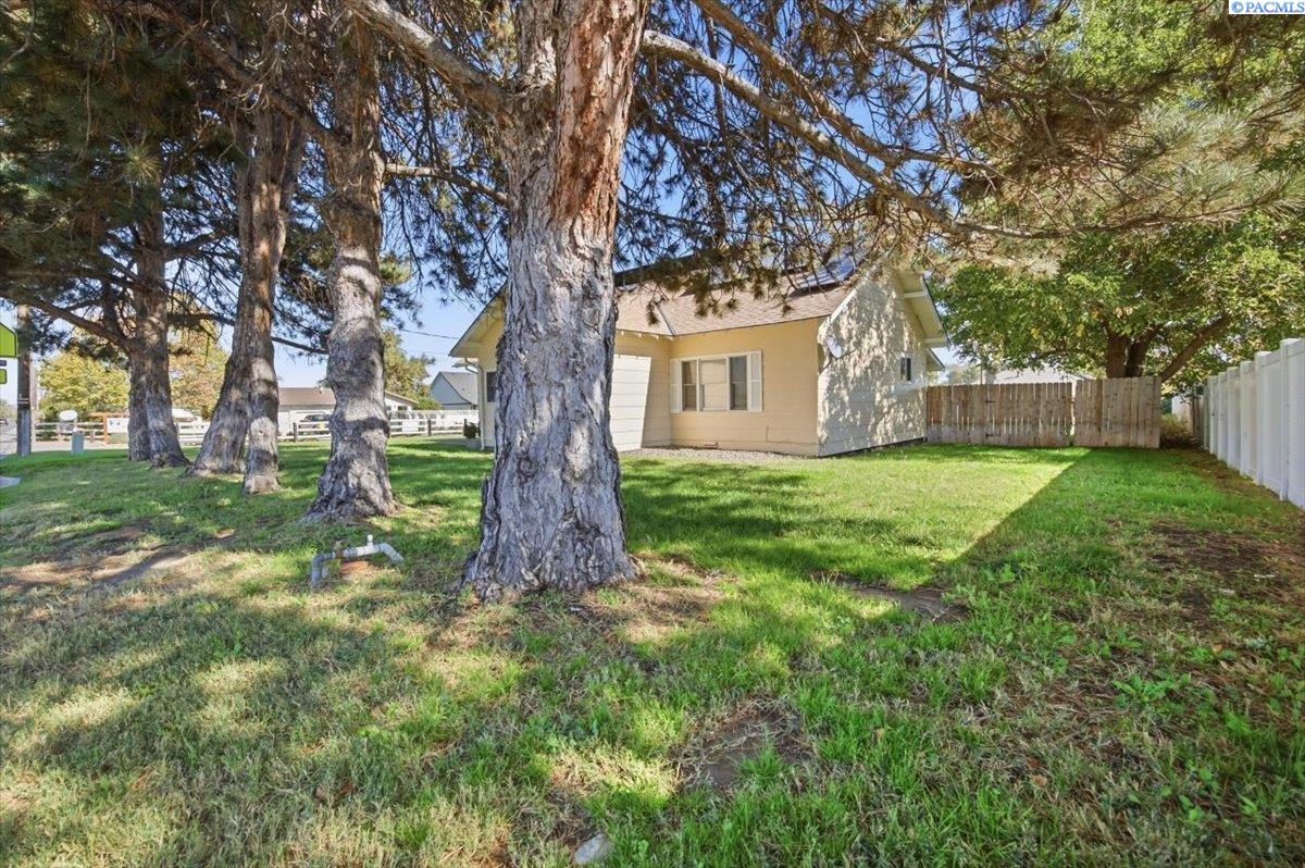 2103 S Washington St, Kennewick, WA 99337