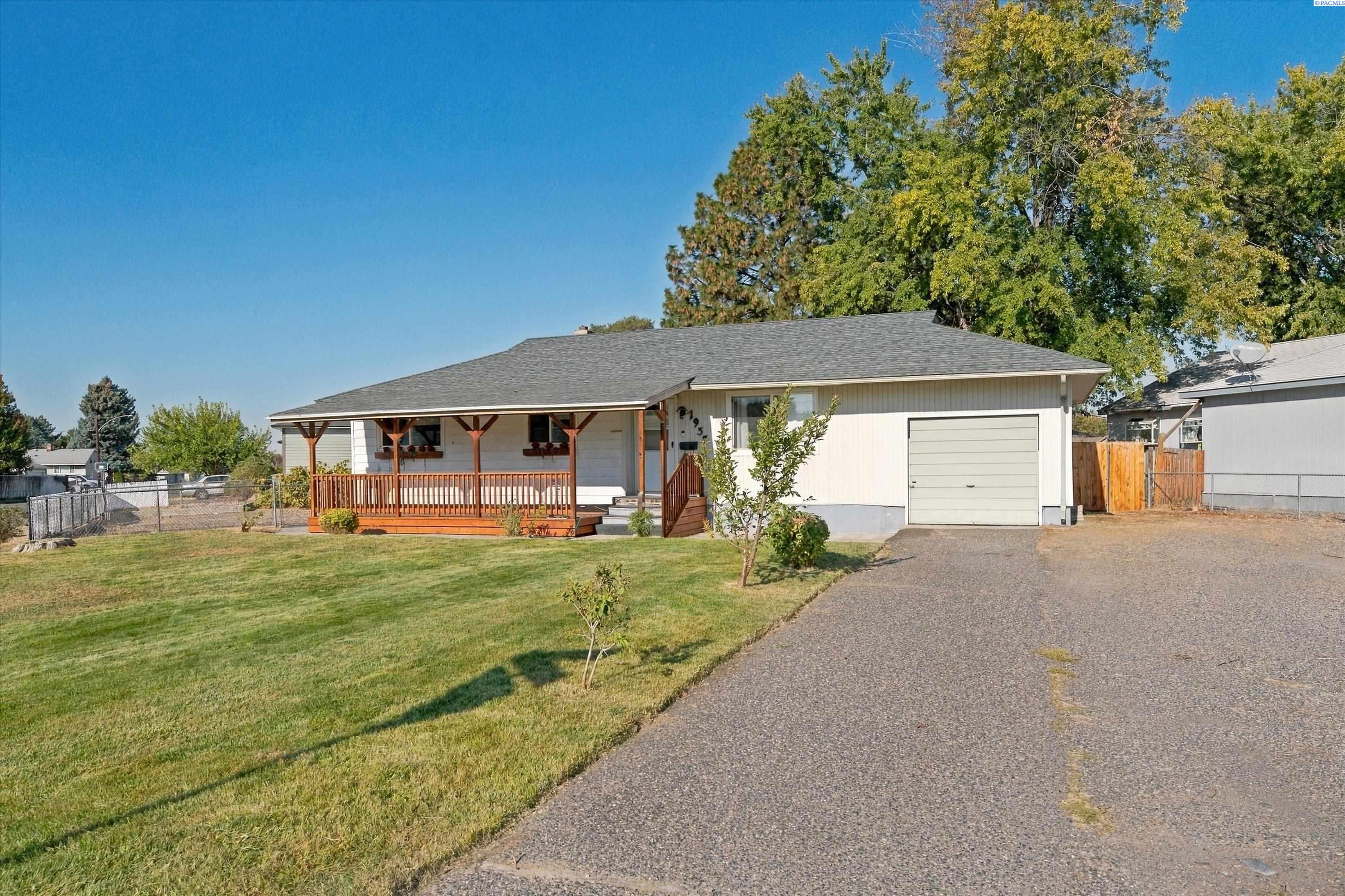 1937 Everest #Ave, Richland, WA 99354