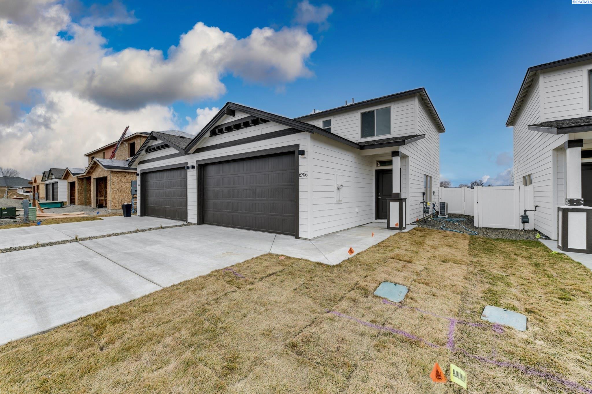 6706 Dradie Pl, Pasco, WA 99301