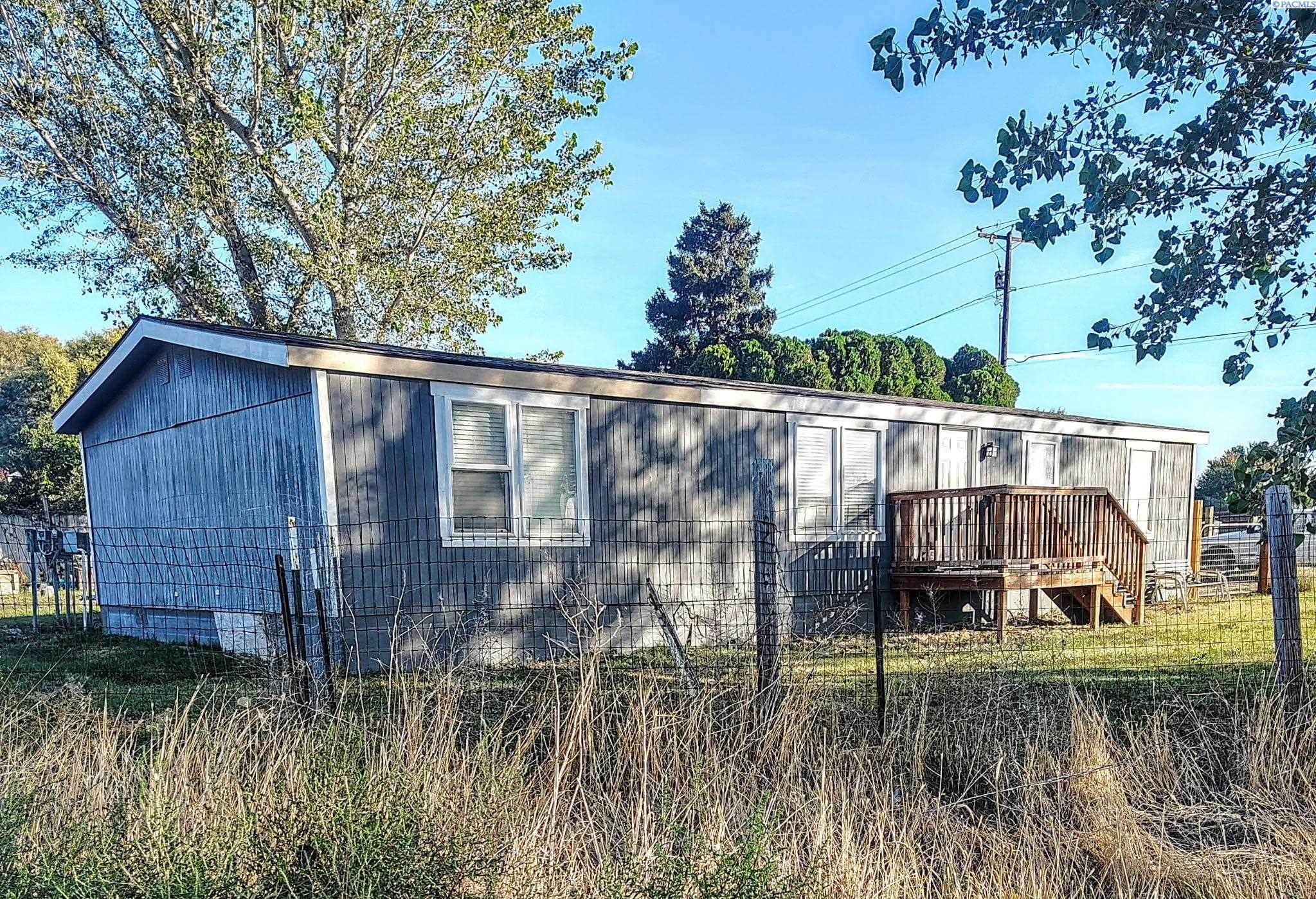 24104 S Haney Rd, Kennewick, WA 99337