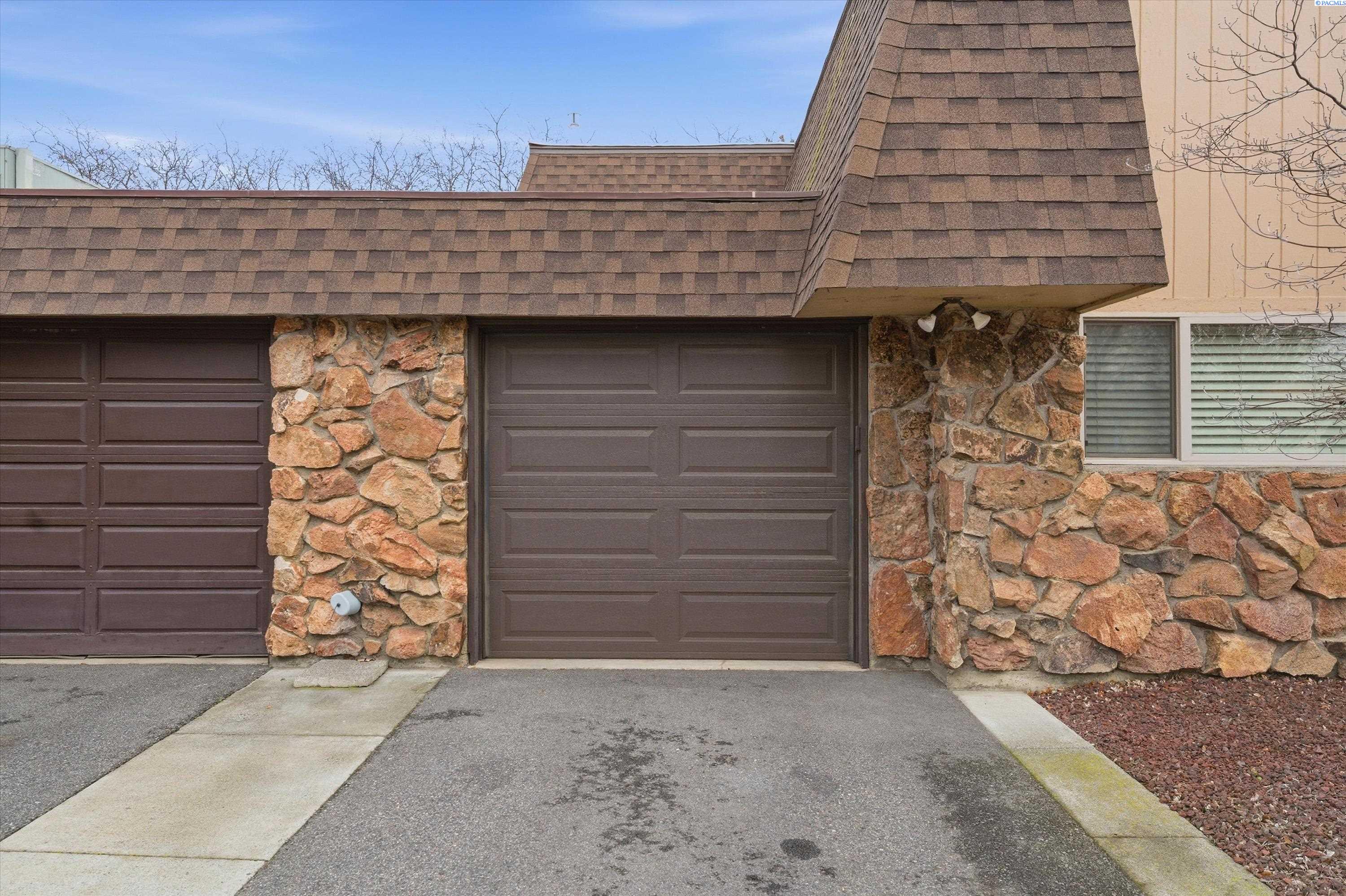 2912 W Hood Ave #D-103, Kennewick, WA 99336