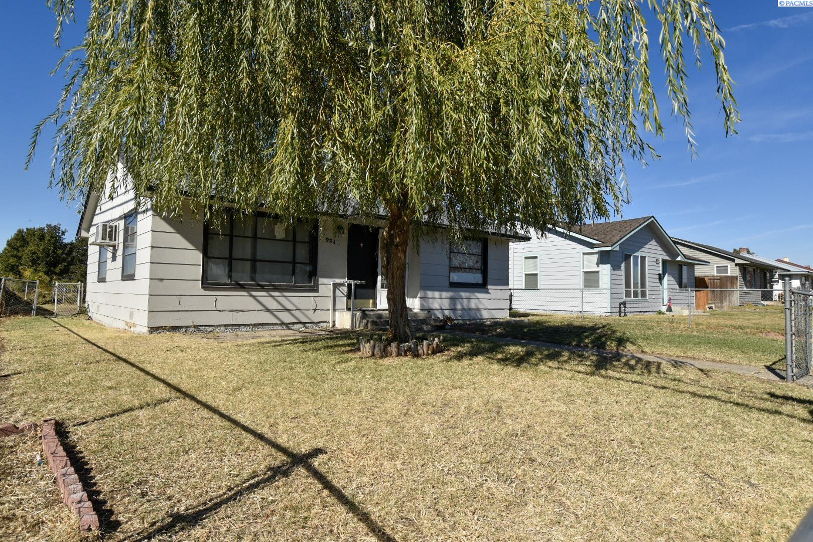 904 N 15th Ave, Pasco, WA 99301