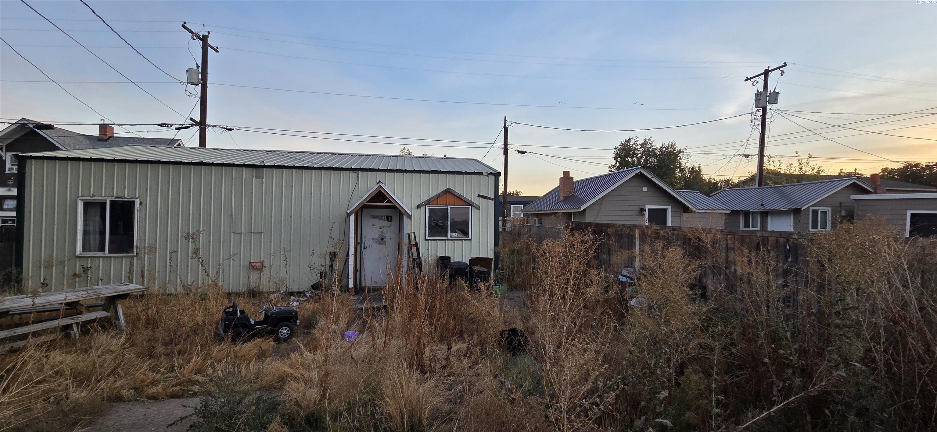 9 W 3rd Ave, Kennewick, WA 99338