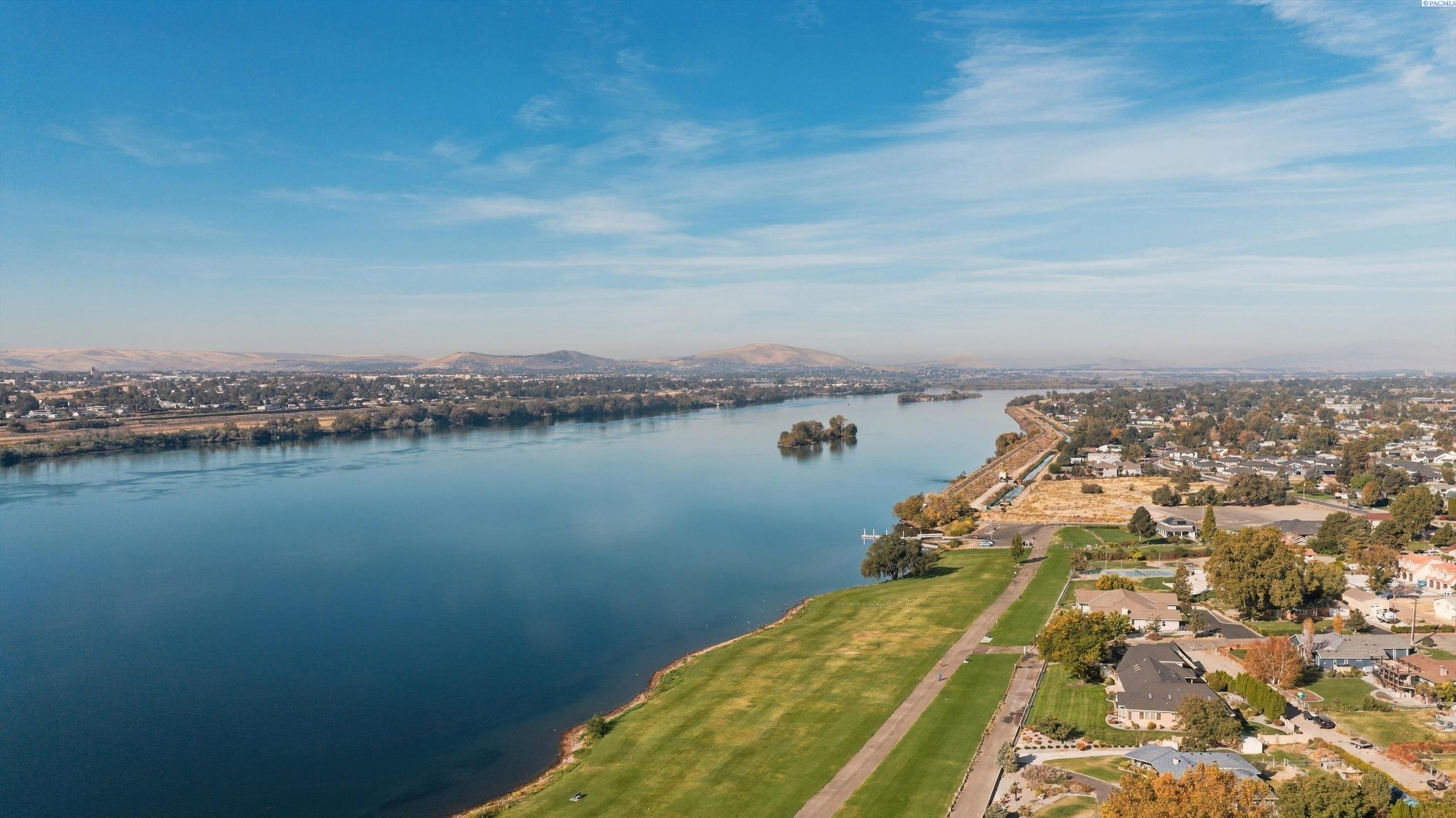 4917 W Sylvester St, Pasco, WA 99301