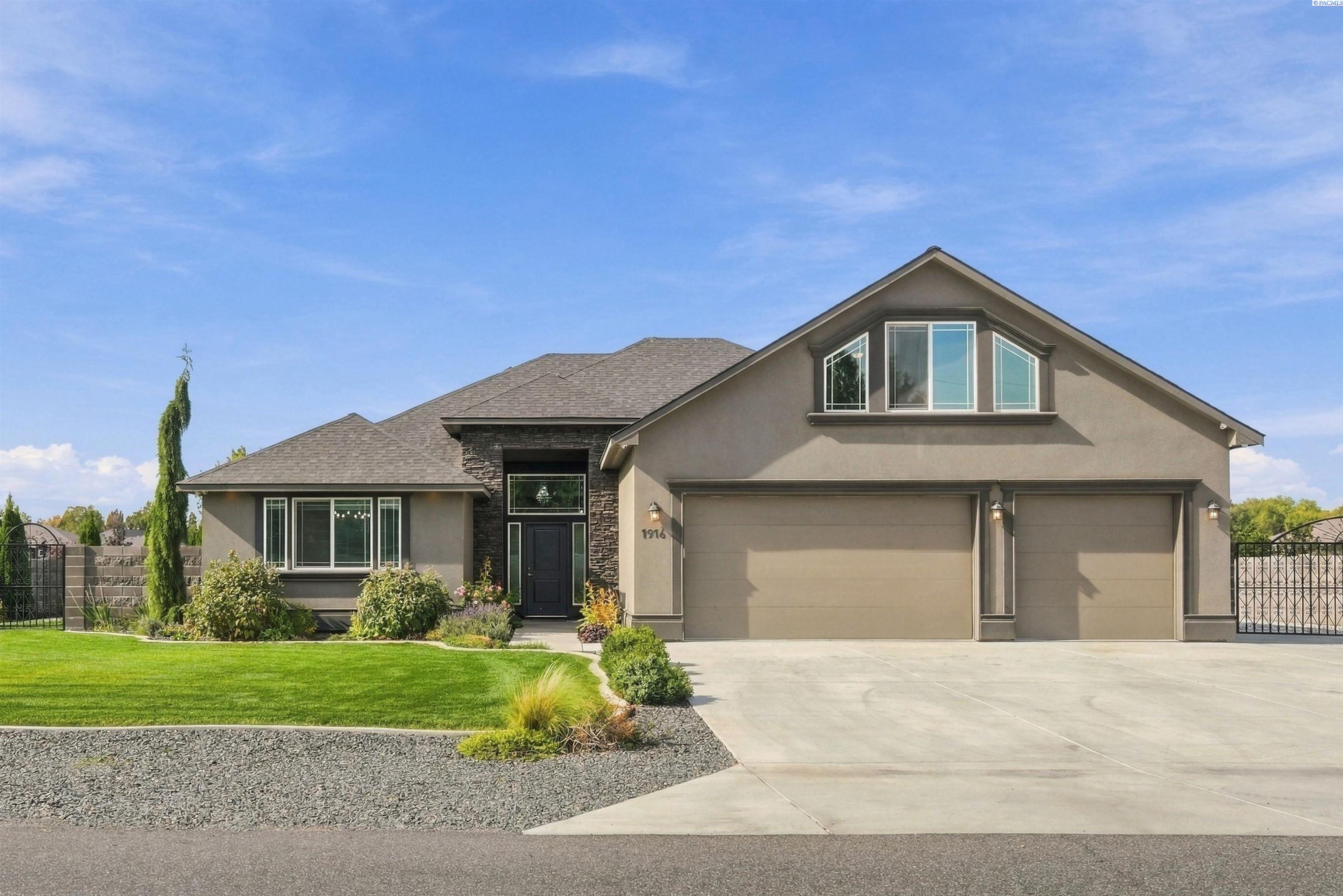 1916 Road 72, Pasco, WA 99301