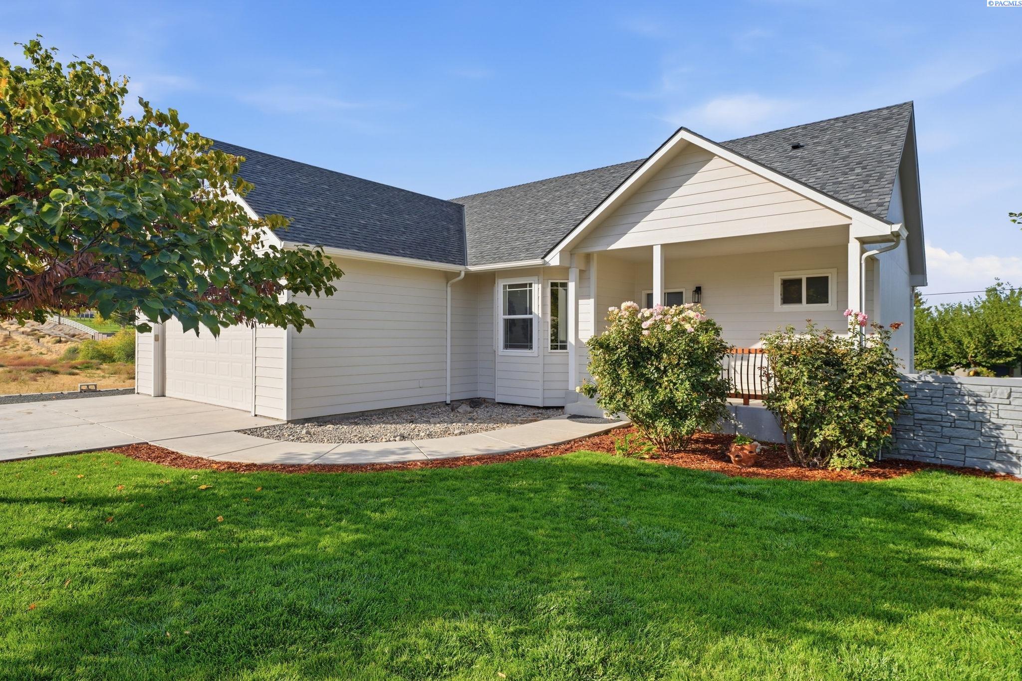 1210 Gage Blvd, Richland, WA 99352