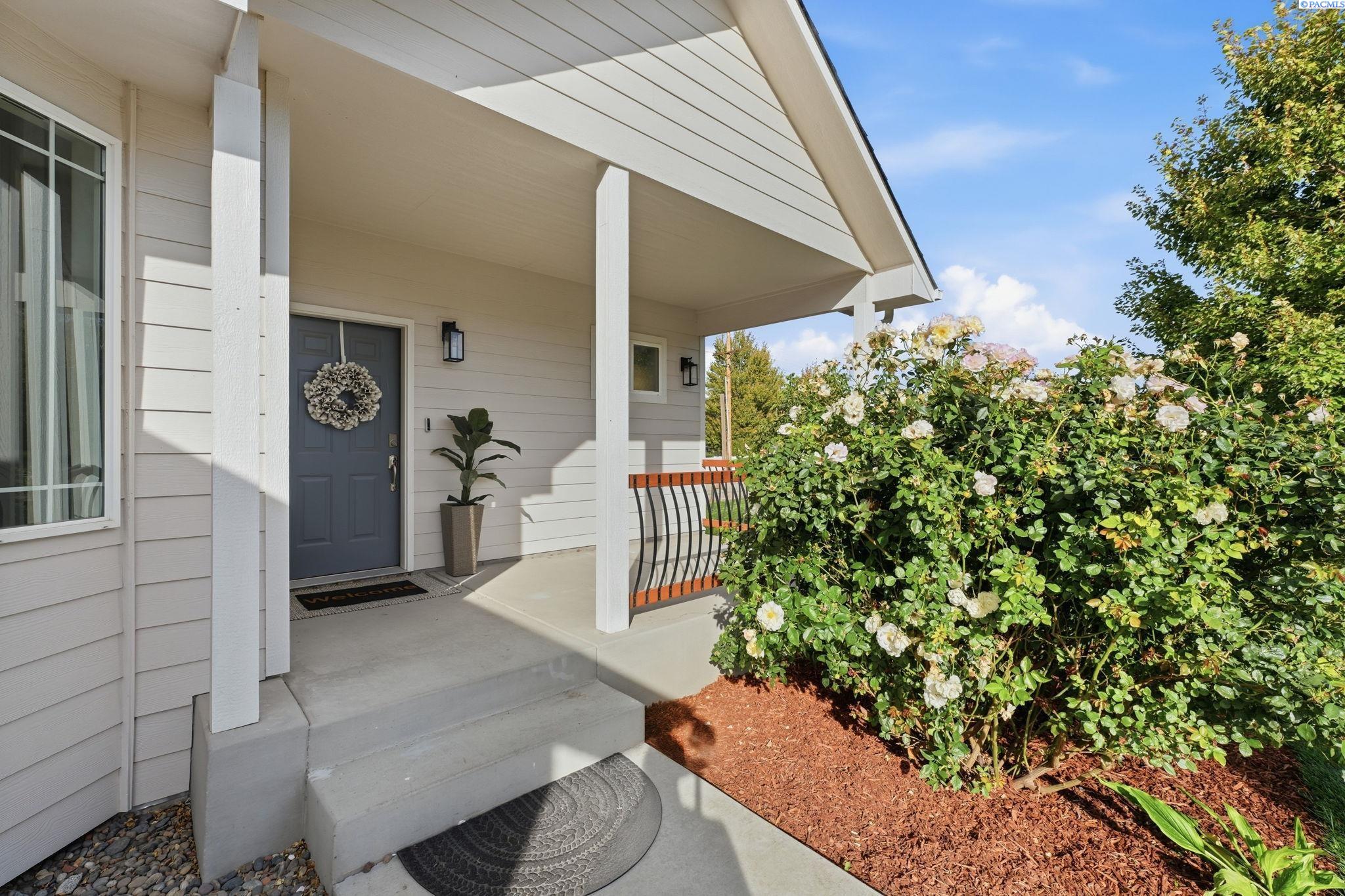 1210 Gage Blvd, Richland, WA 99352