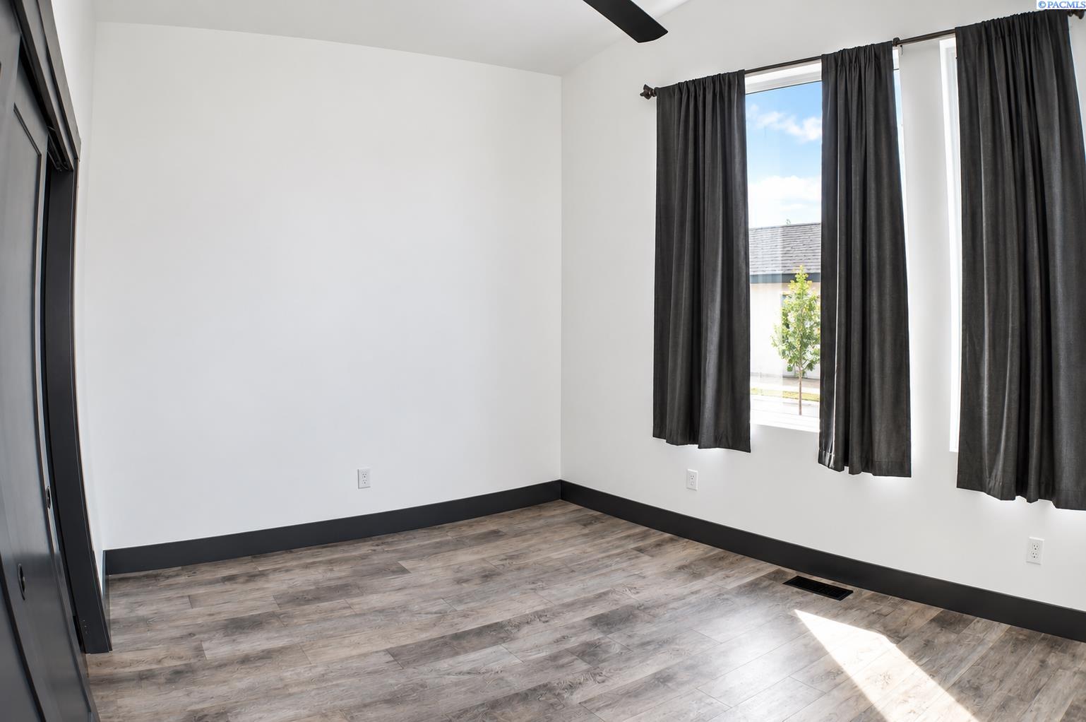 3312 Bing St, West Richland, WA 99353