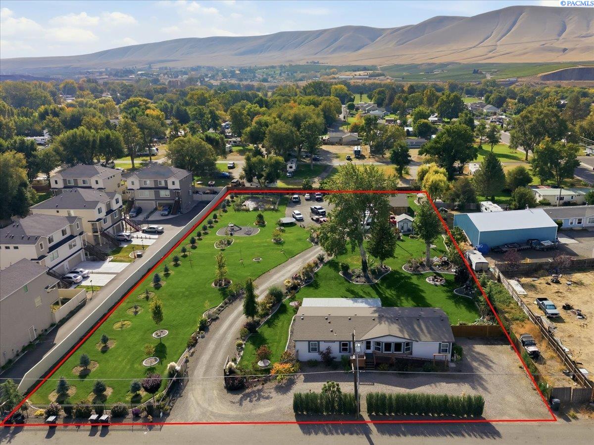 515 Carol Ave, Benton City, WA 99320-7761